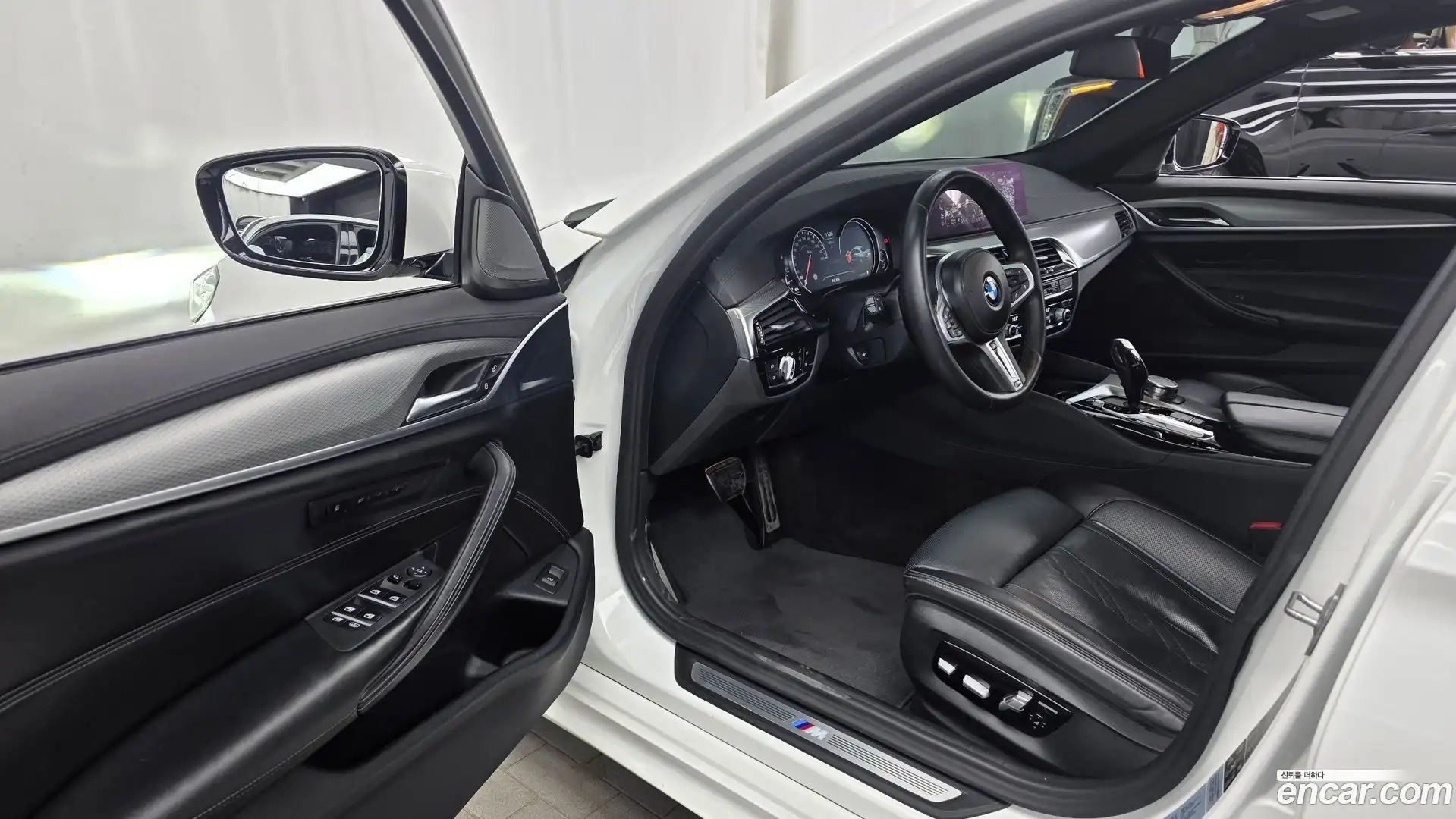 5-Series BMW 2018.9-INNER-010