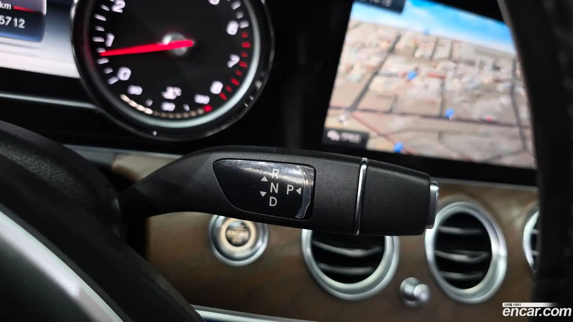 E-Class Mercedes-Benz 2017.8-INNER-009