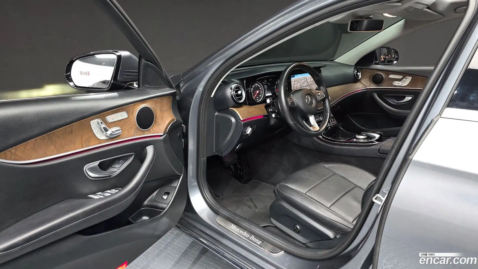 E-Class Mercedes-Benz 2017.8-INNER-010
