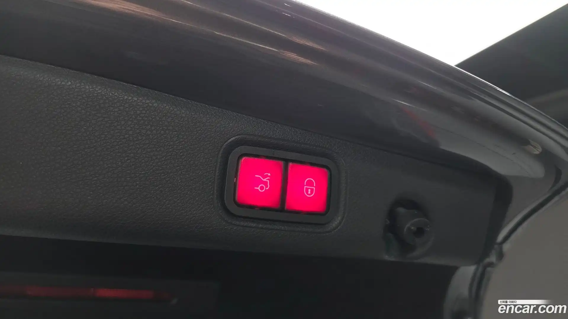 E-Class Mercedes-Benz 2017.8-OPTION-023