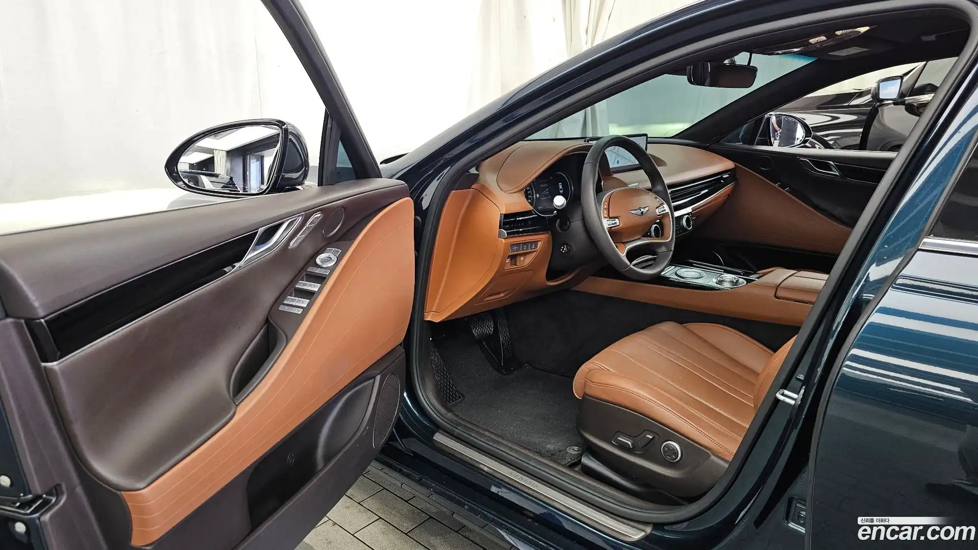 G80 Genesis 2022.4-INNER-010