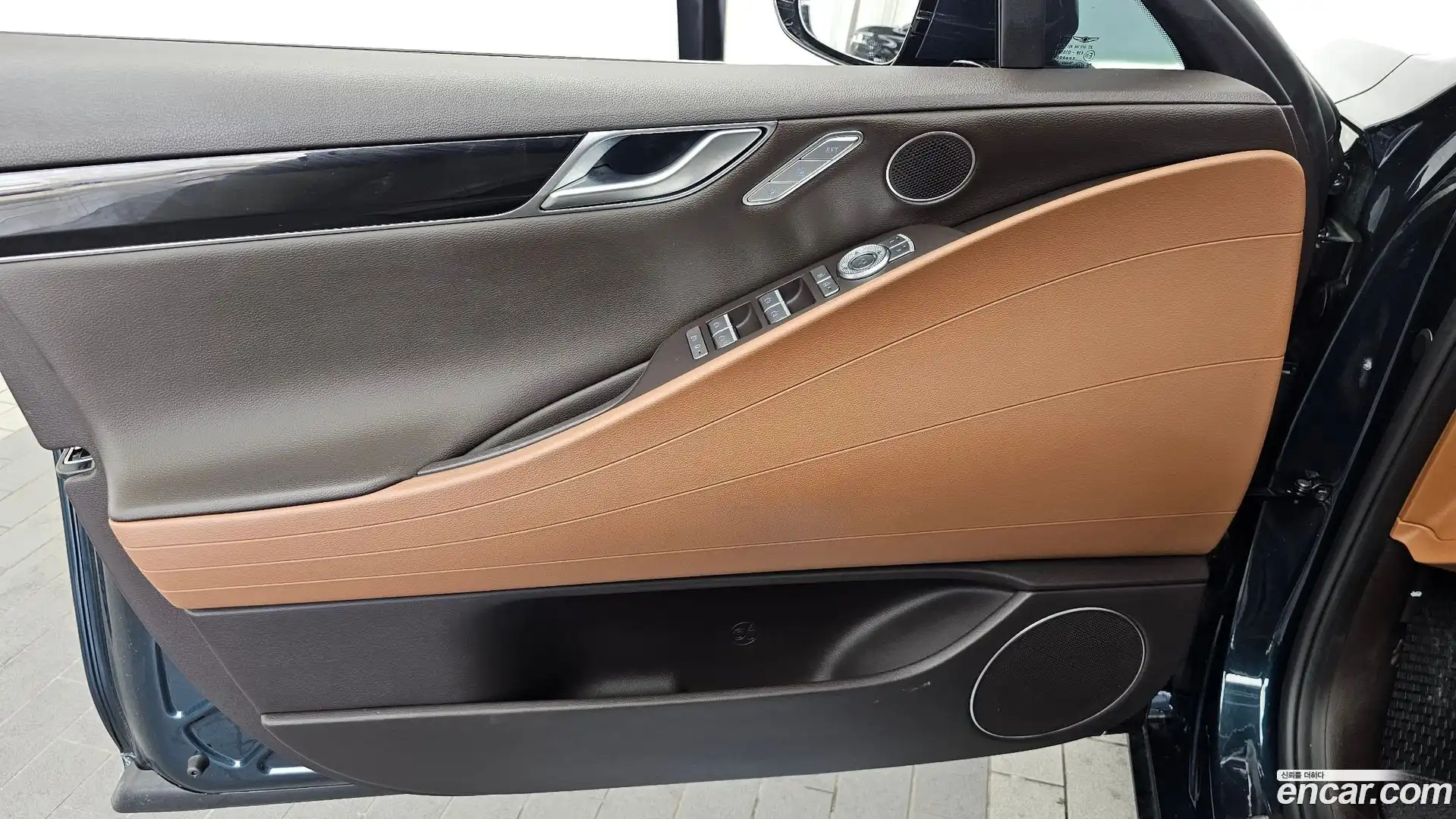G80 Genesis 2022.4-INNER-034