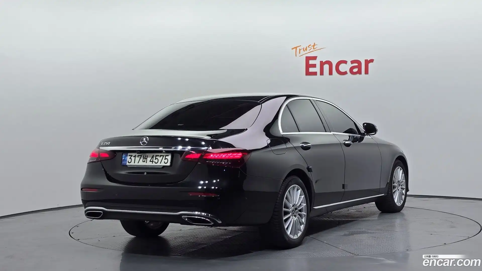 E-Class Mercedes-Benz 2021.9-OUTER-002
