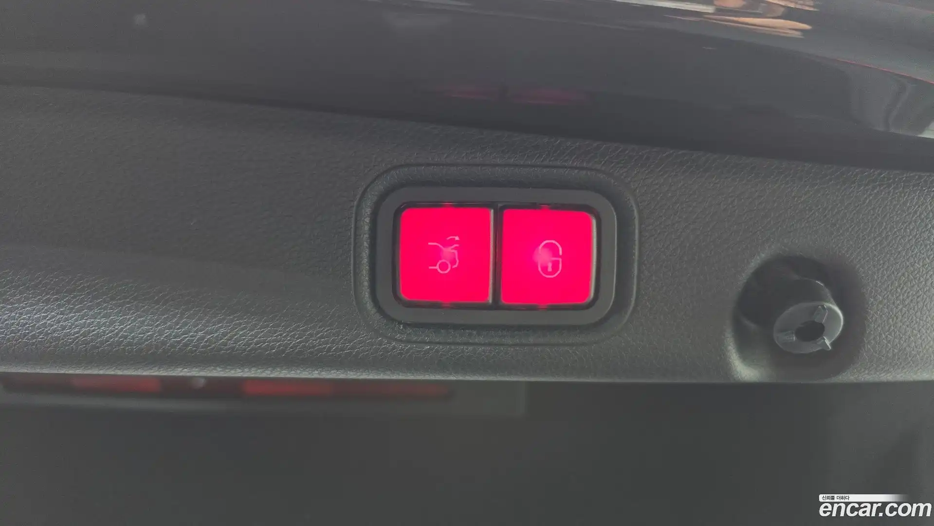 E-Class Mercedes-Benz 2021.9-OPTION-021
