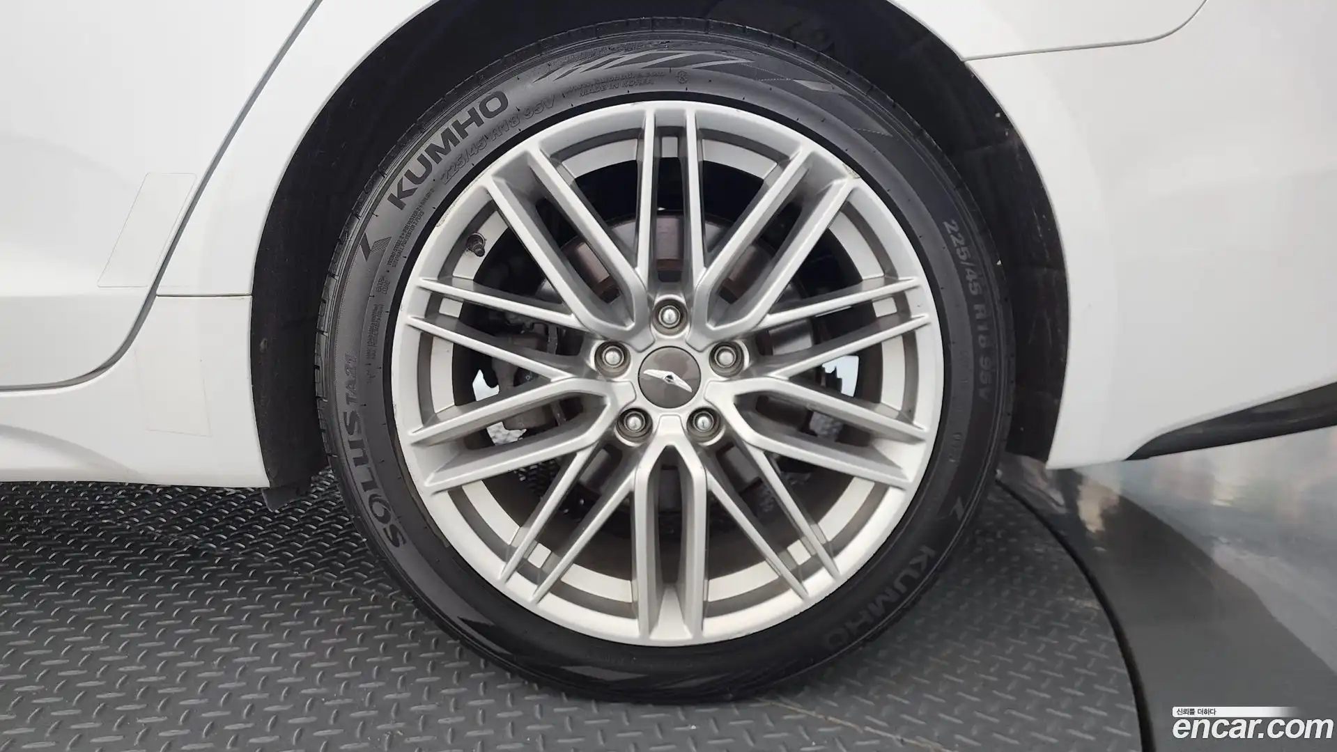 G70 Genesis 2019.3-OUTER-031