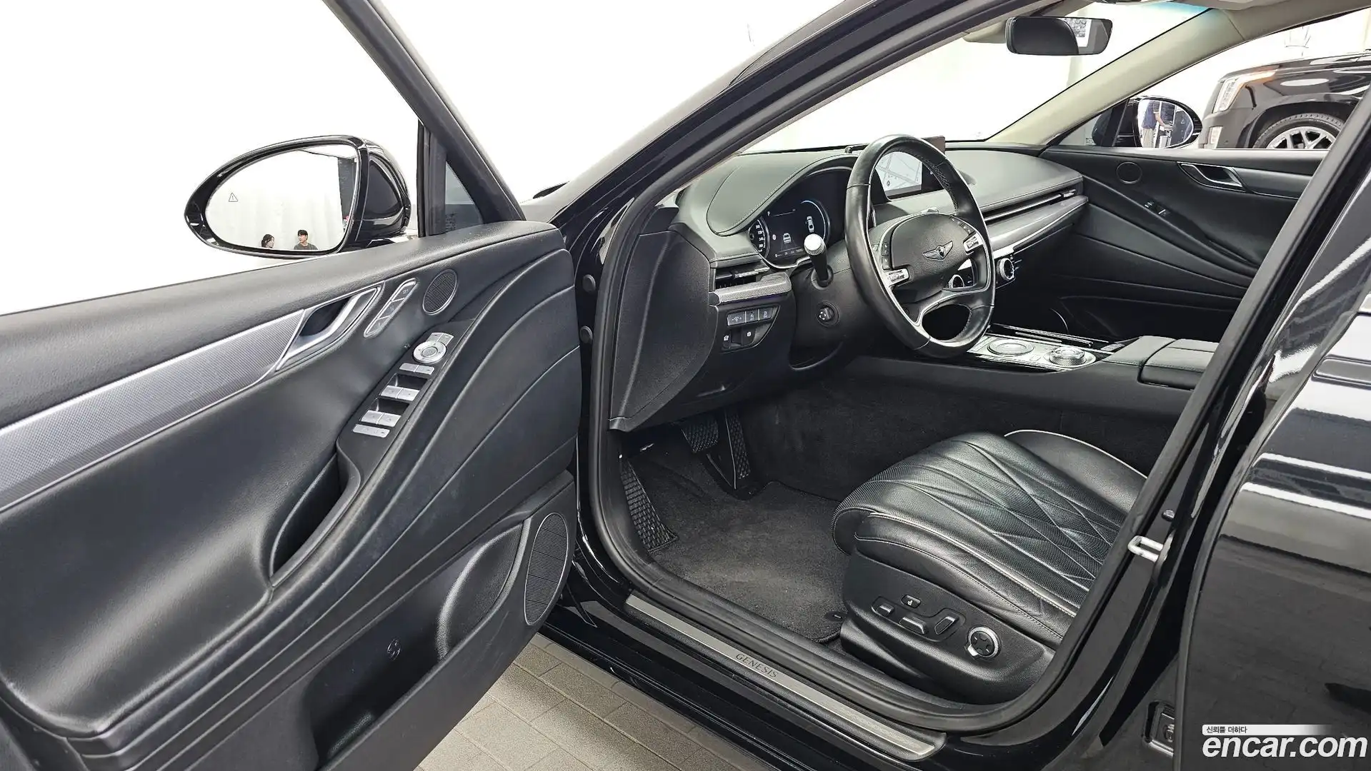 G80 Genesis 2022.2-INNER-010