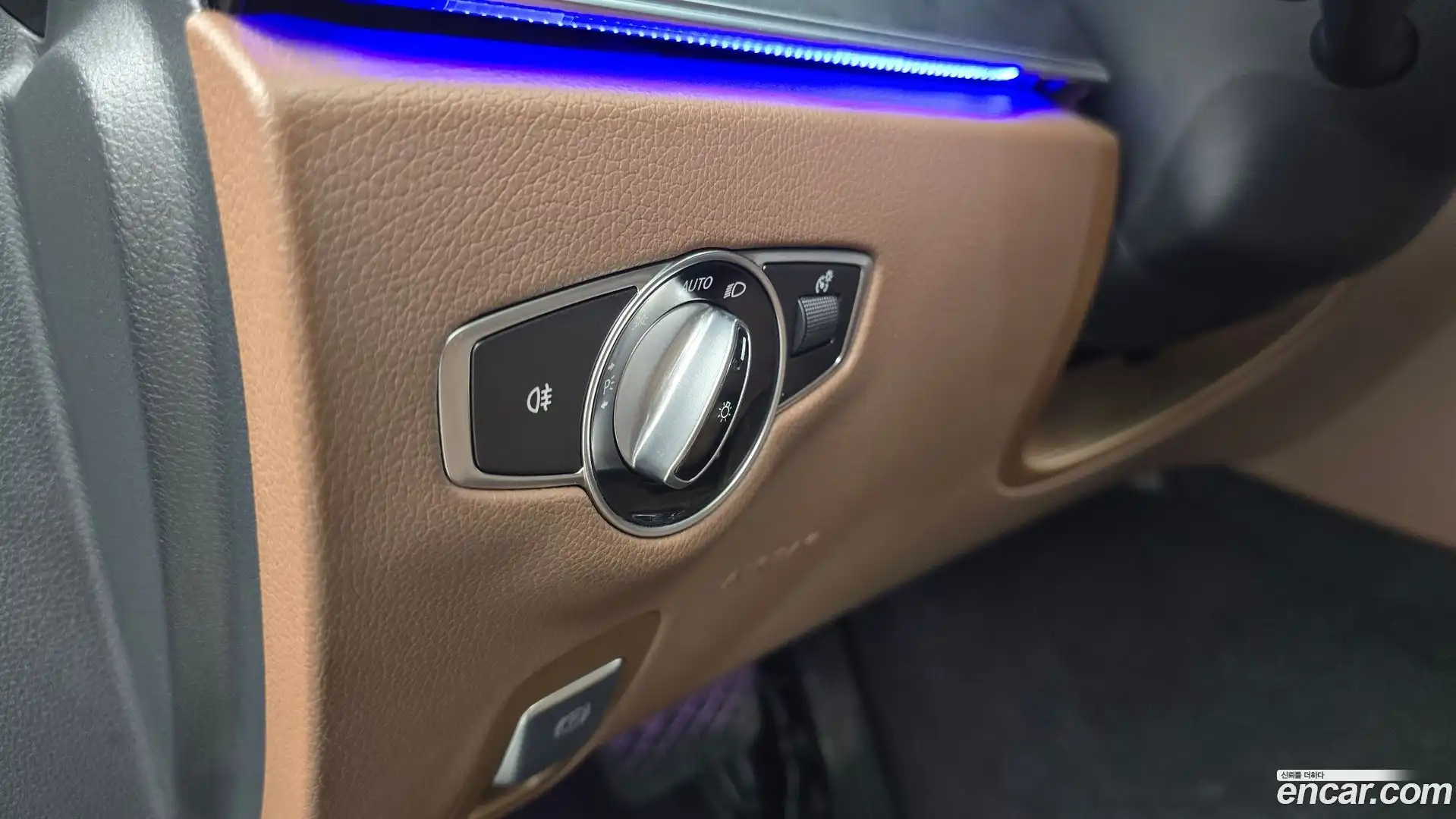 E-Class Mercedes-Benz 2016.8-OPTION-021