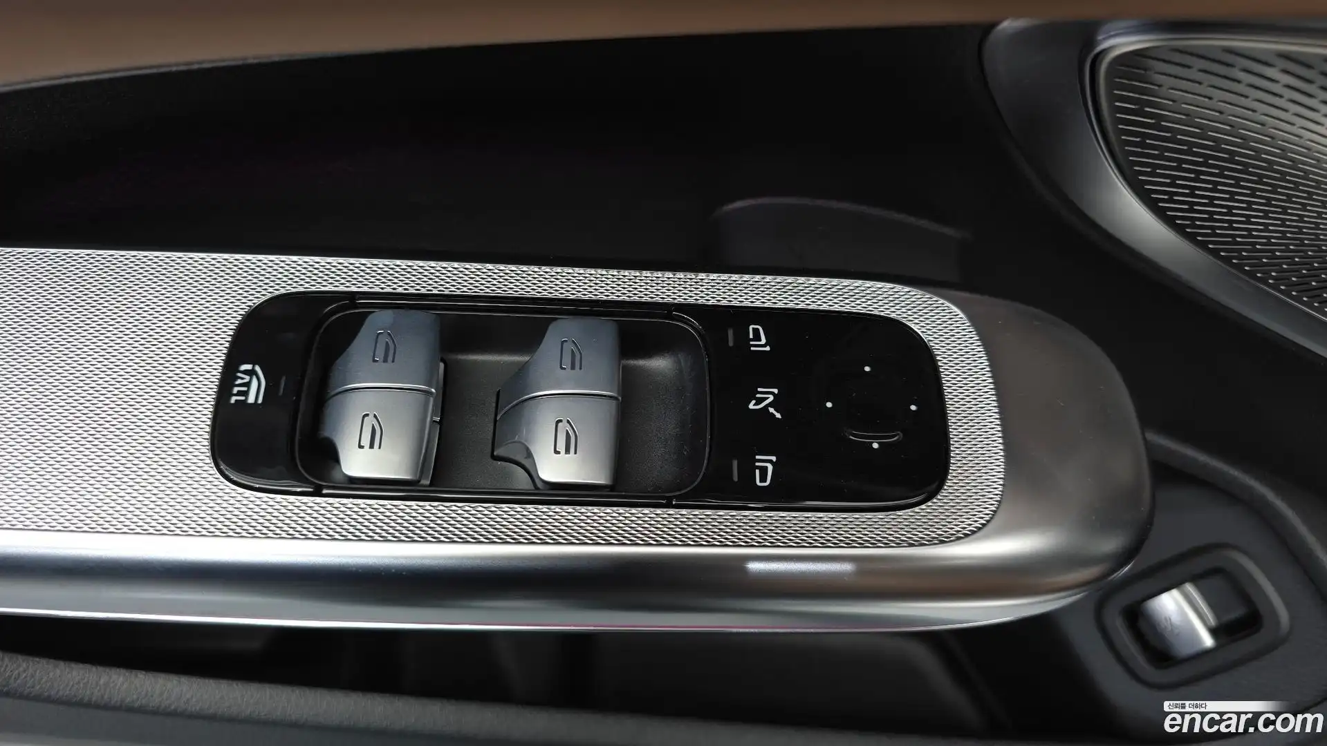 CLE-Class Mercedes-Benz 2024.6-OPTION-040