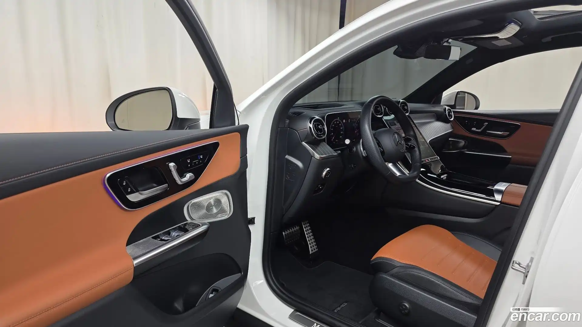GLC-Class Mercedes-Benz 2024.9-INNER-010