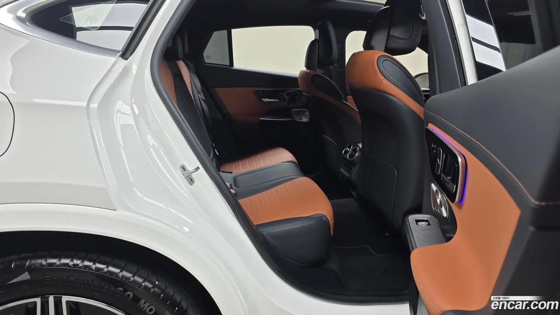 GLC-Class Mercedes-Benz 2024.9-OPTION-015