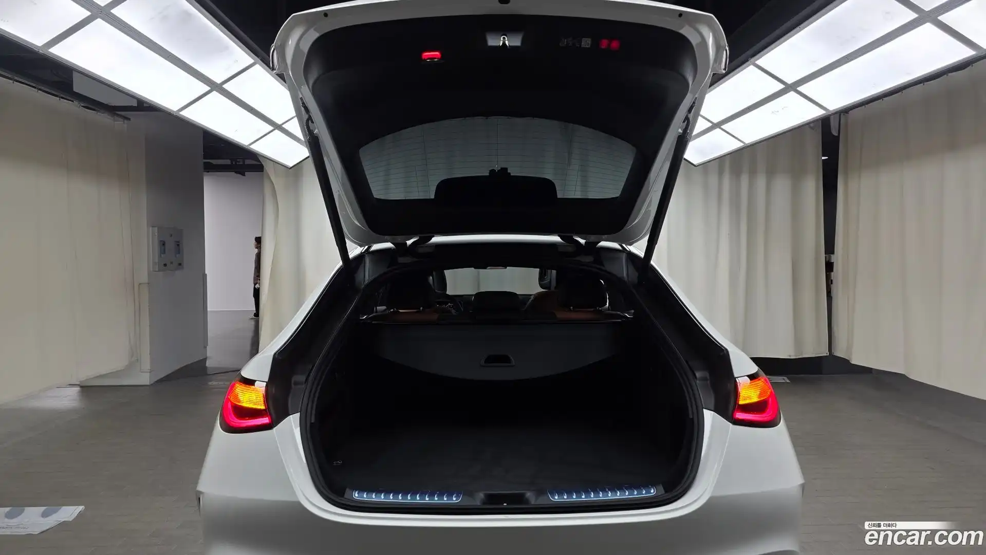 GLC-Class Mercedes-Benz 2024.9-OPTION-020