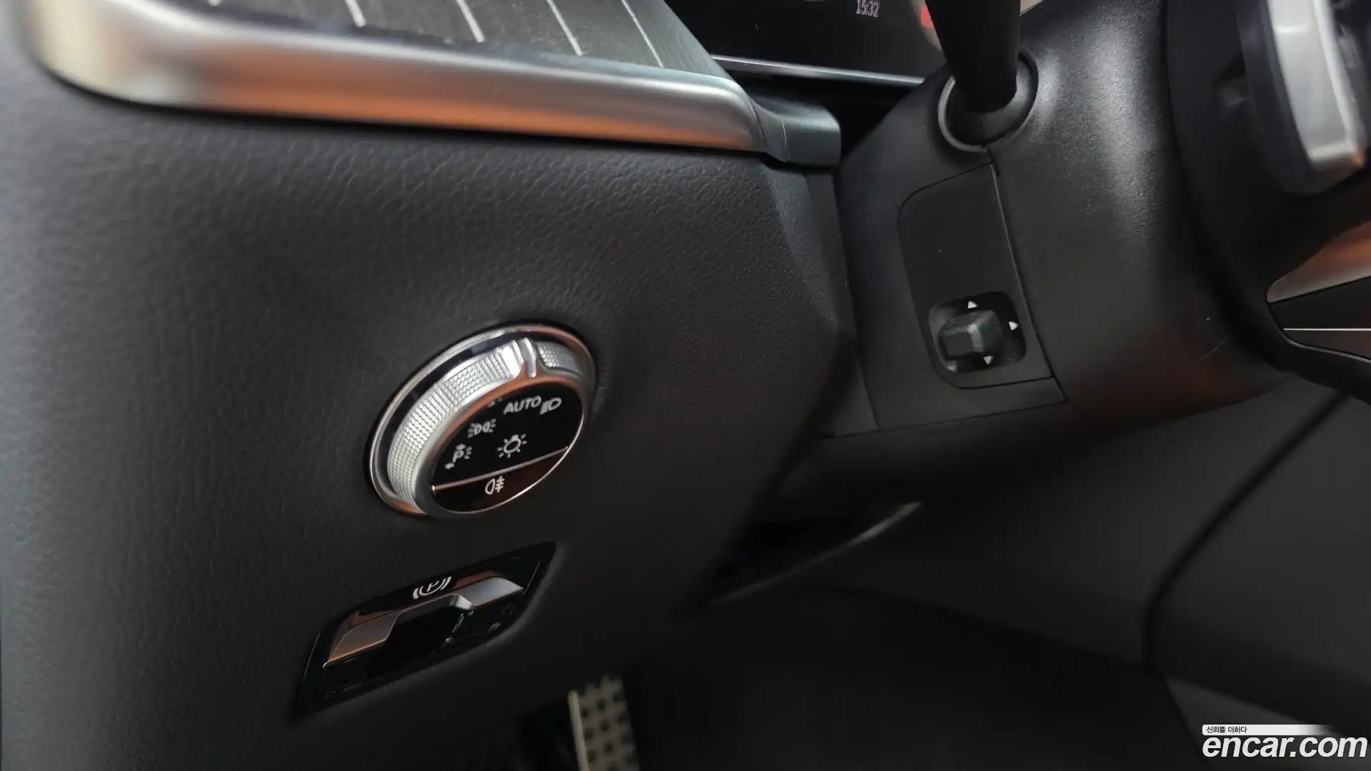 GLC-Class Mercedes-Benz 2024.9-OPTION-022