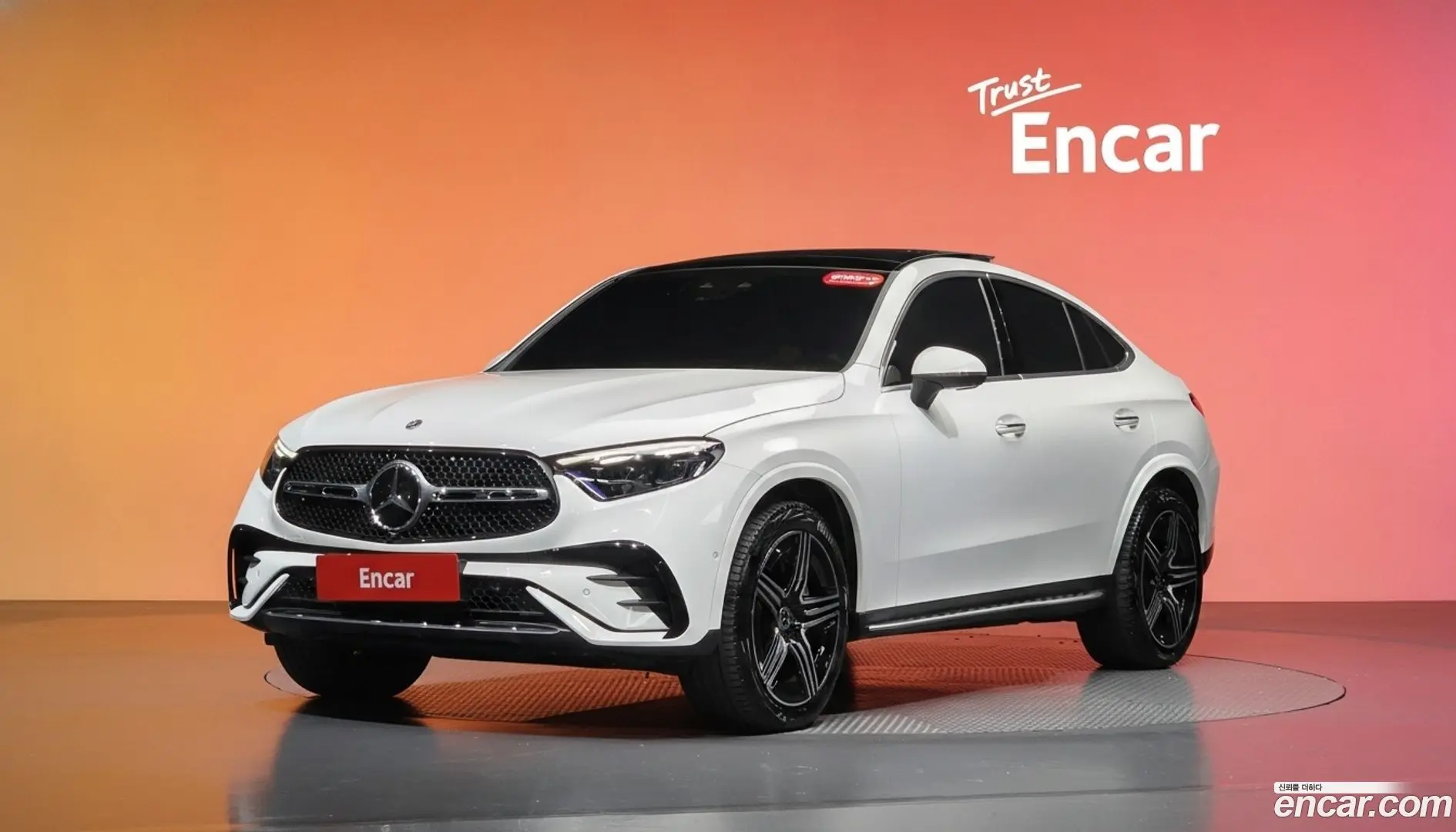 Main__Slider__Photo:GLC-Class Mercedes-Benz 2024.9-0