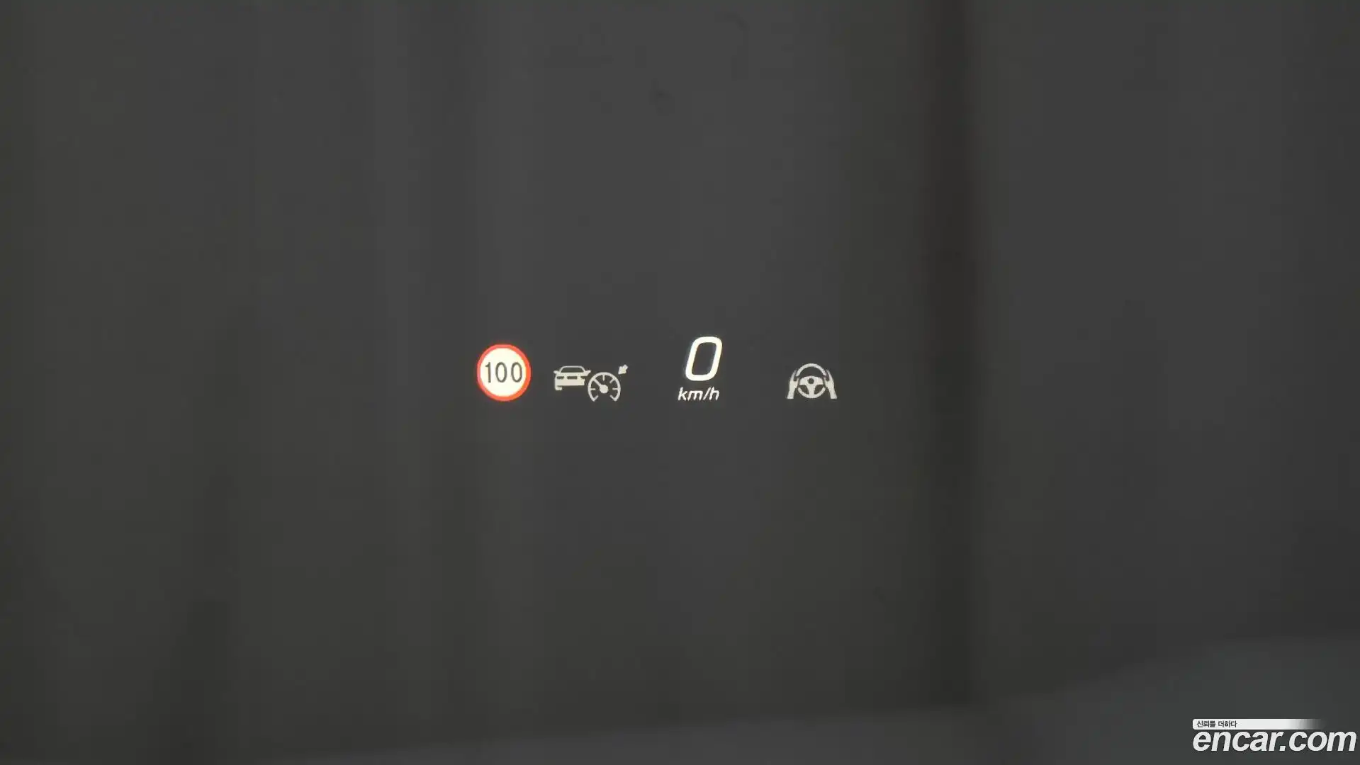 GLC-Class Mercedes-Benz 2024.9-OPTION-042