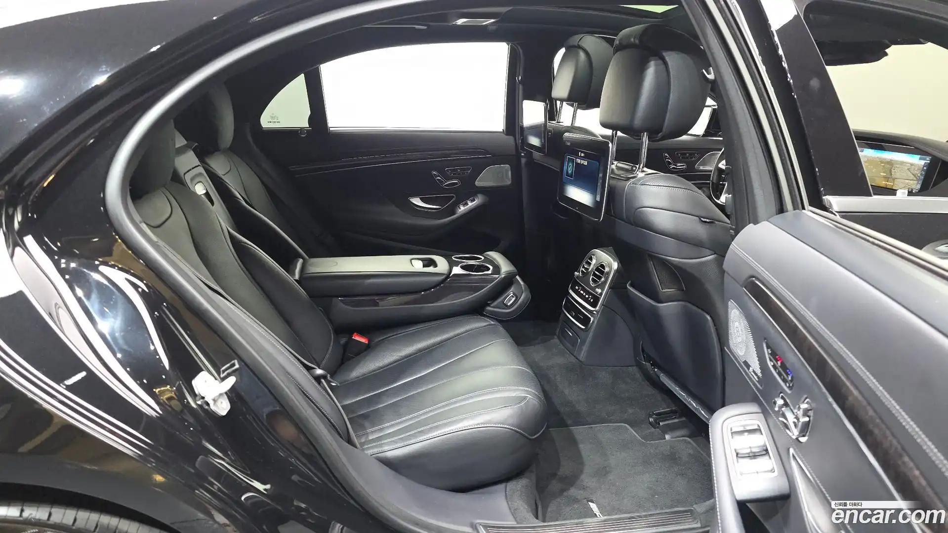S-Class Mercedes-Benz 2017.10-OPTION-016