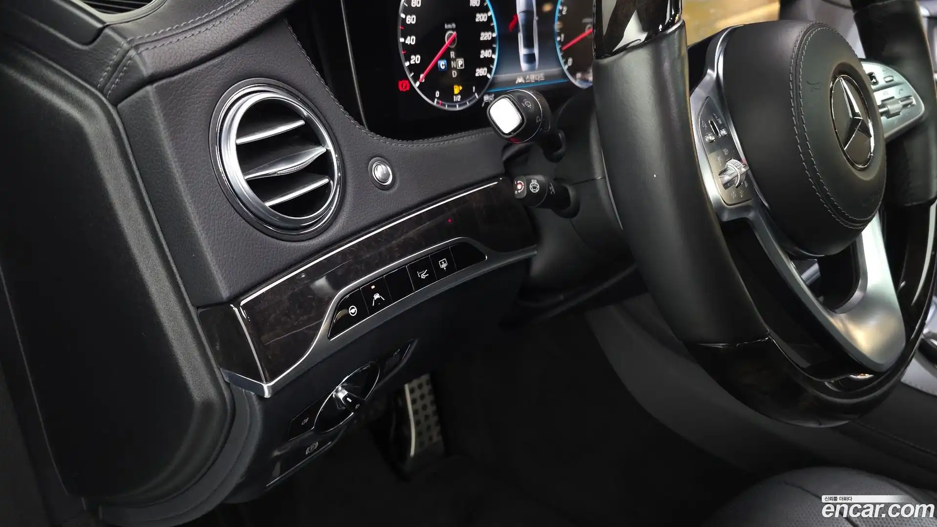 S-Class Mercedes-Benz 2017.10-OPTION-042