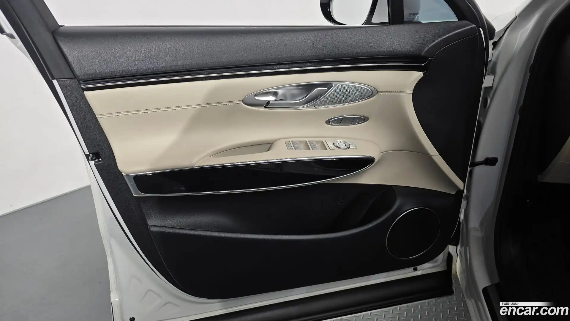 GV70 Genesis 2022.7-INNER-034