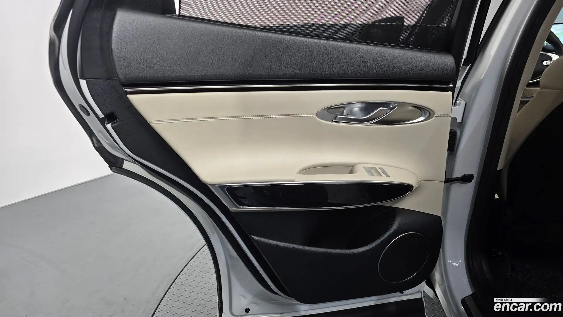 GV70 Genesis 2022.7-INNER-035