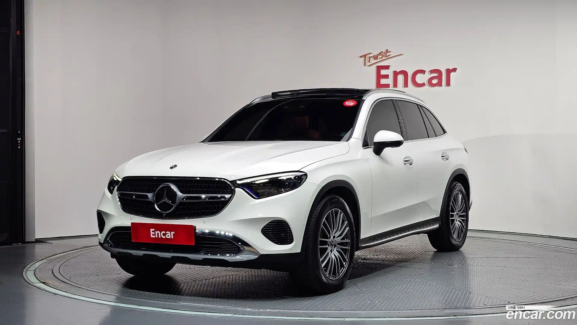 GLC-Class Mercedes-Benz 2024.11-OUTER-001