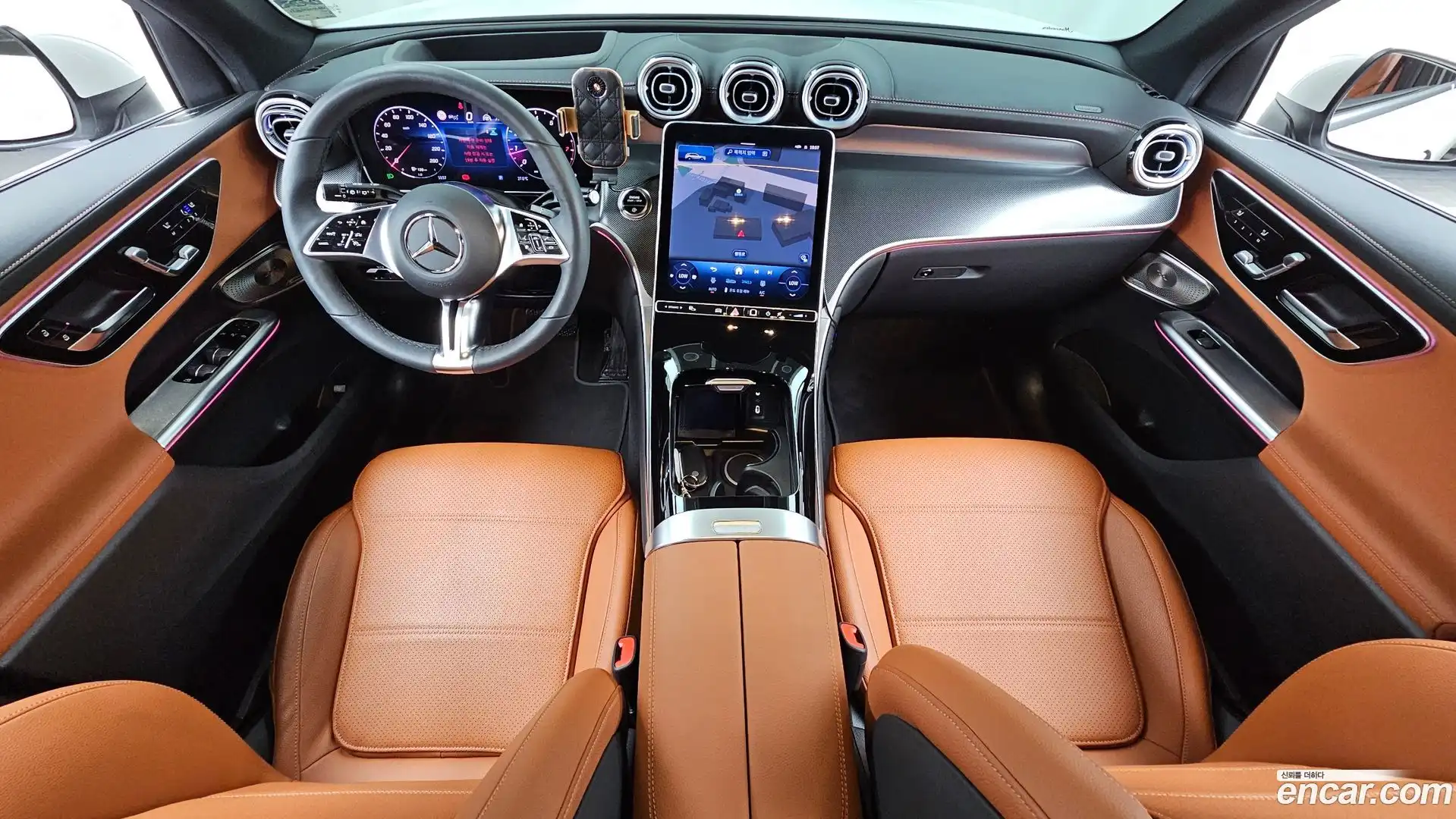 GLC-Class Mercedes-Benz 2024.11-INNER-007