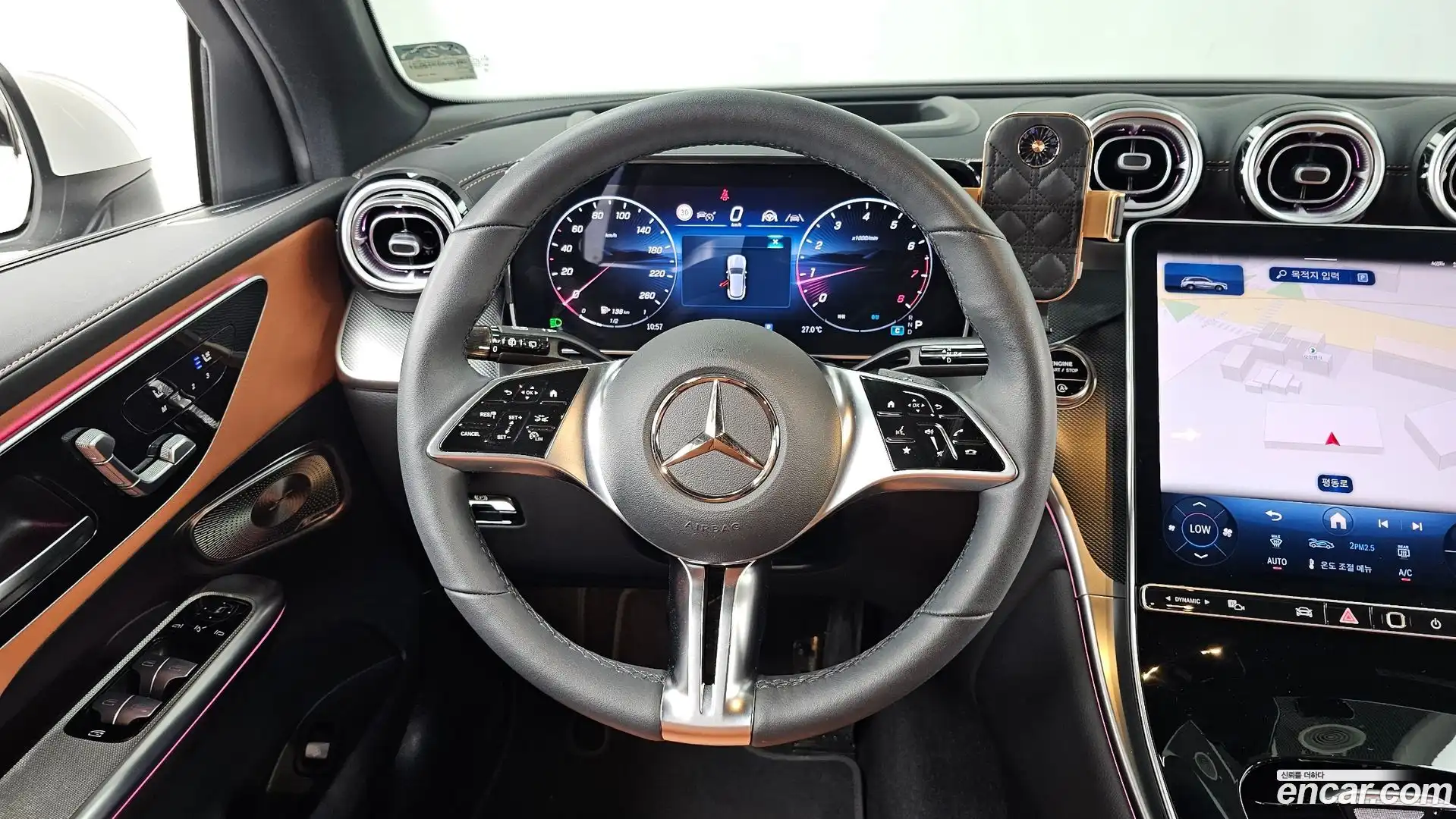 GLC-Class Mercedes-Benz 2024.11-OPTION-017