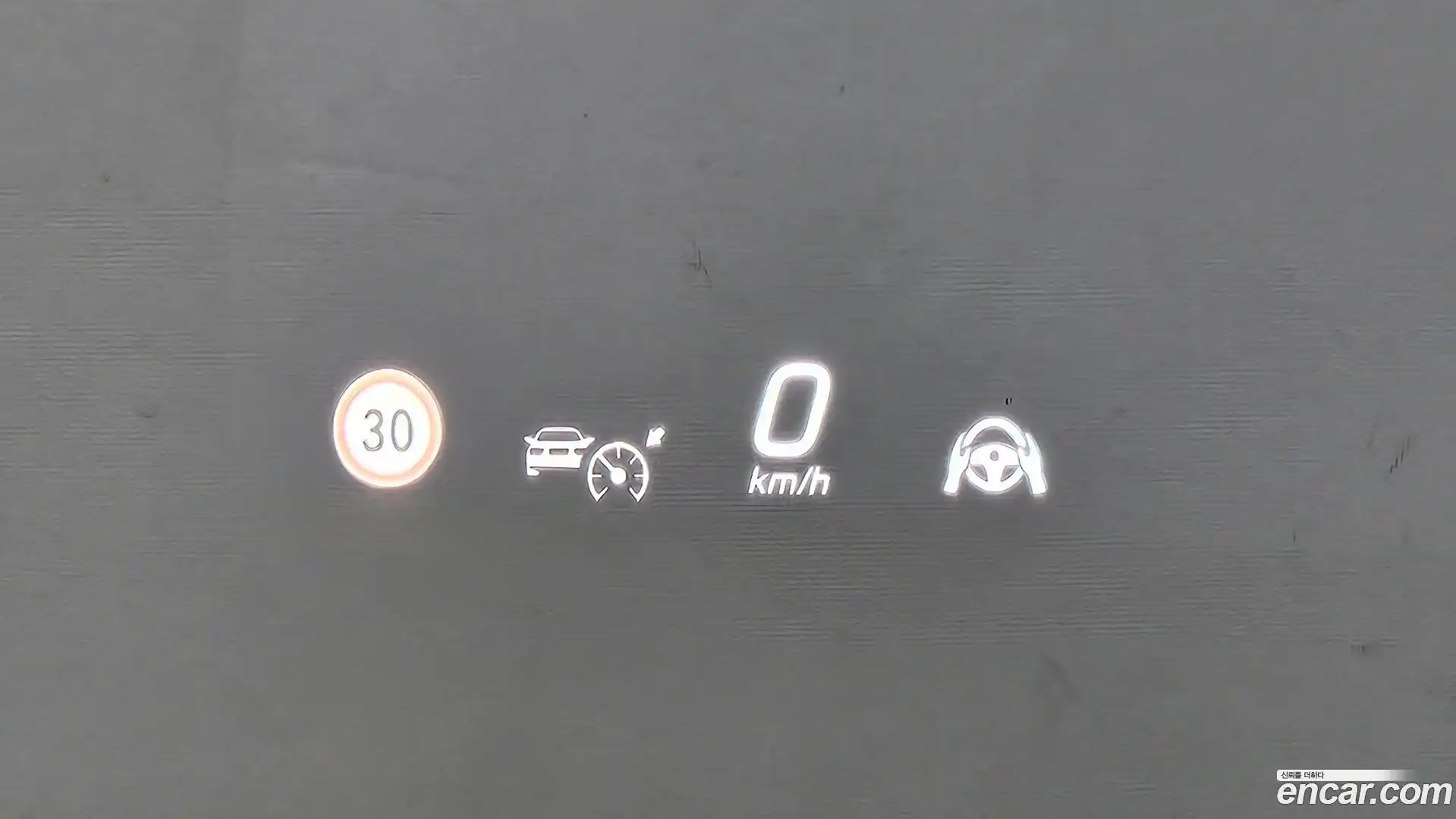 GLC-Class Mercedes-Benz 2024.11-OPTION-021