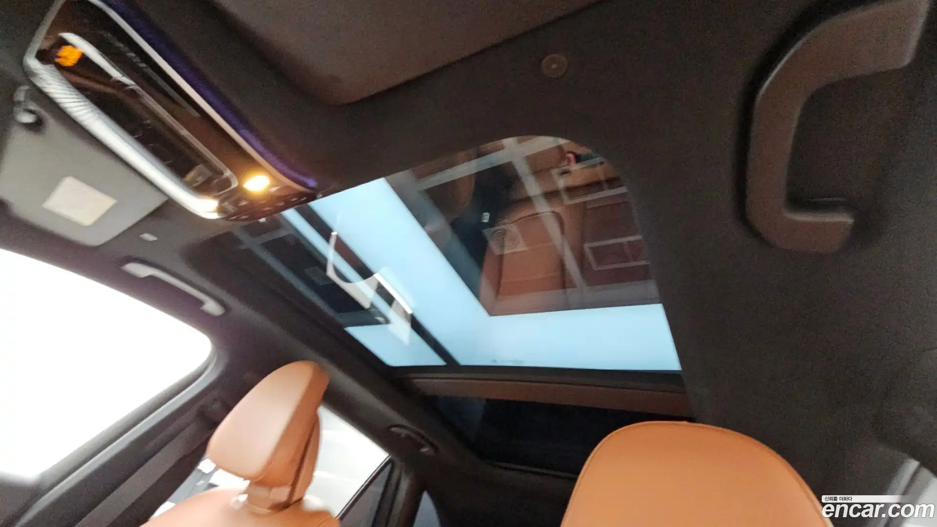 GLC-Class Mercedes-Benz 2024.11-OPTION-022