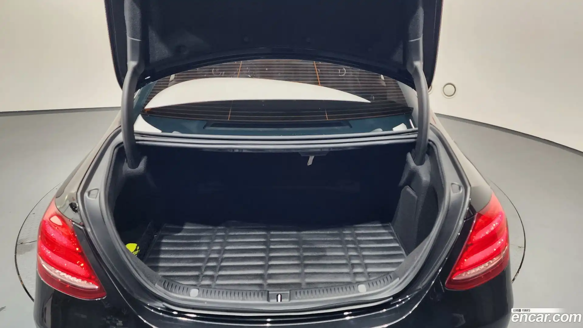 E-Class Mercedes-Benz 2017.3-OPTION-022