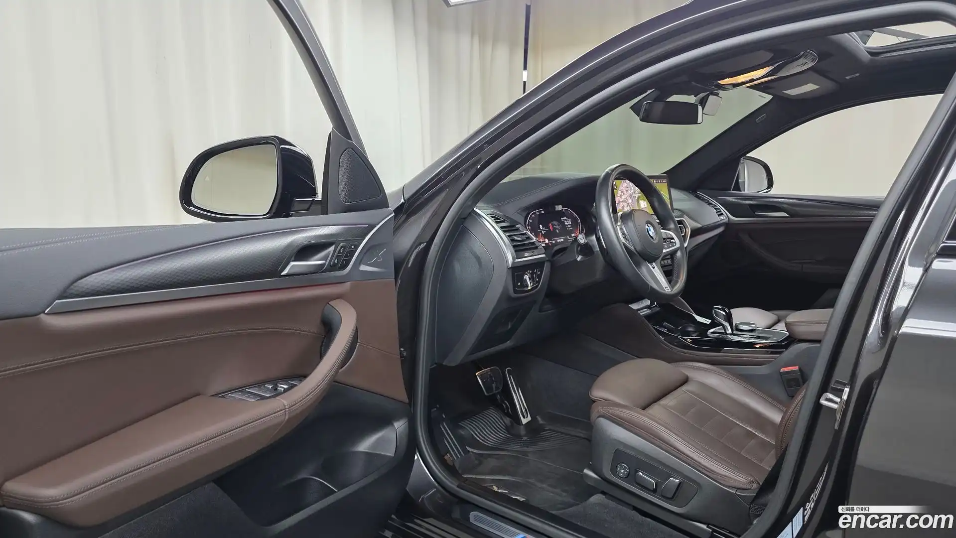 X4 BMW 2024.1-INNER-010