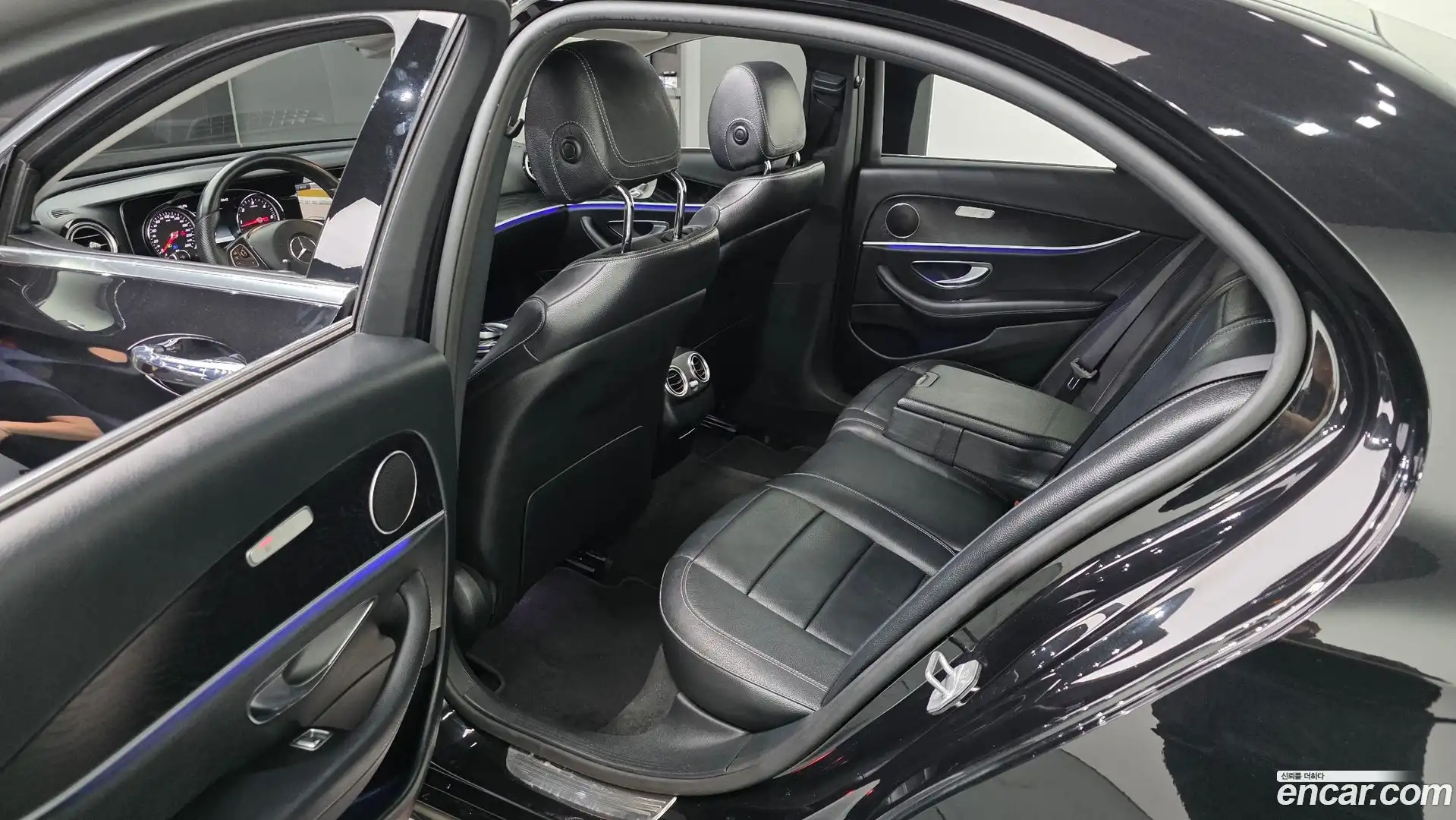 E-Class Mercedes-Benz 2017.6-OPTION-015