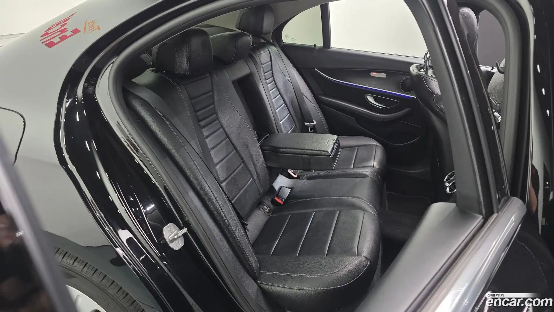 E-Class Mercedes-Benz 2017.6-INNER-036