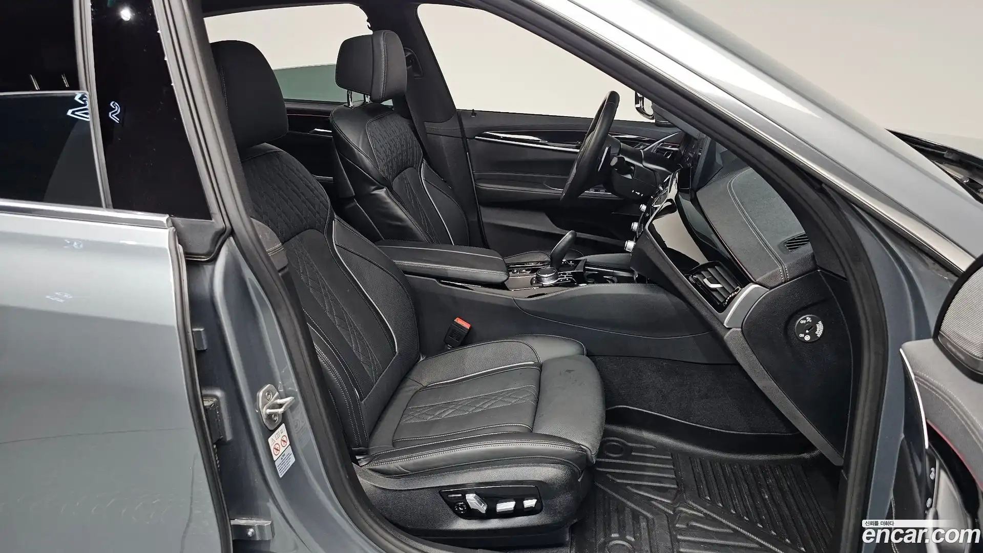 Gran Turismo BMW 2024.1-INNER-036