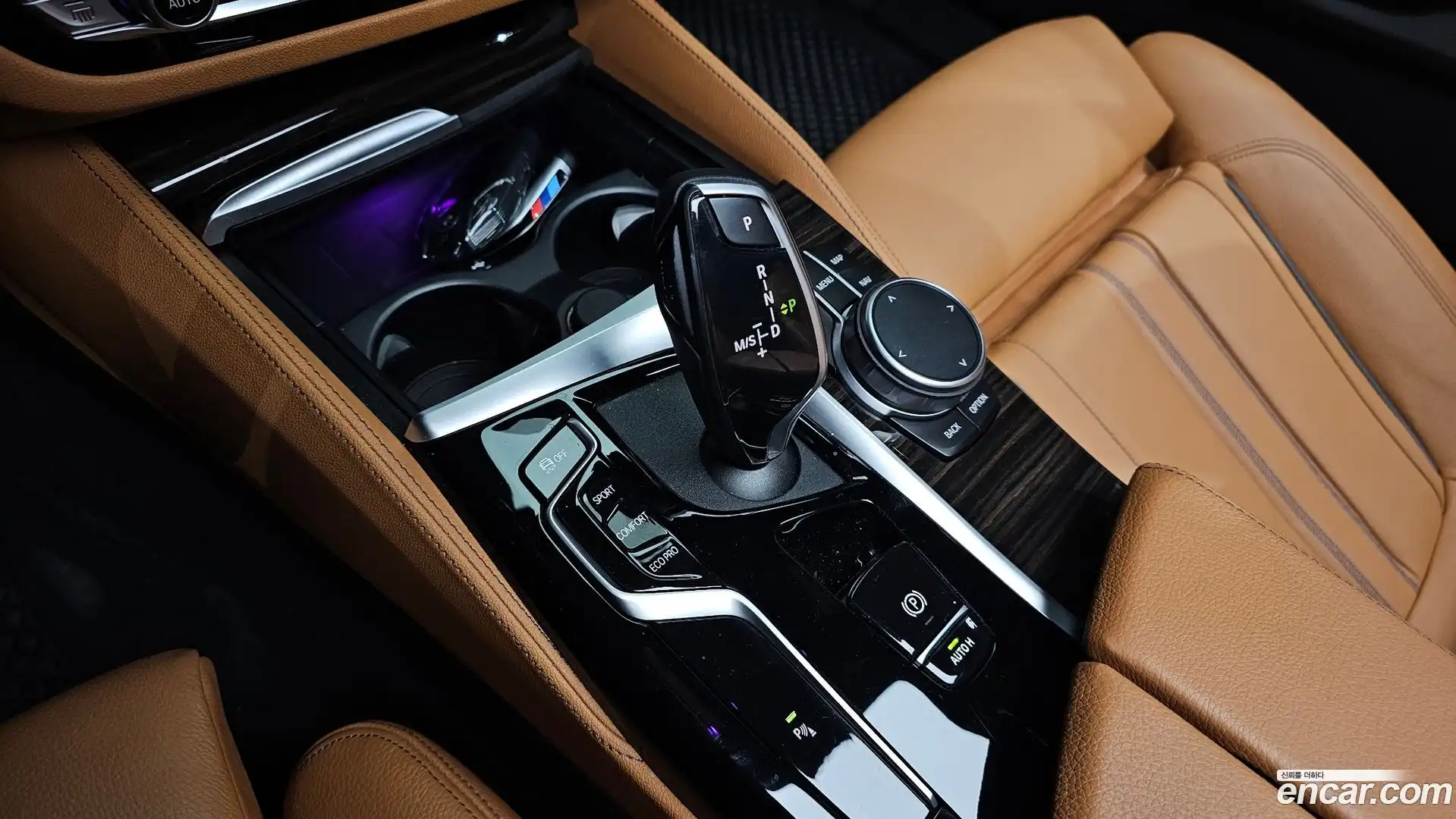5-Series BMW 2020.11-INNER-009
