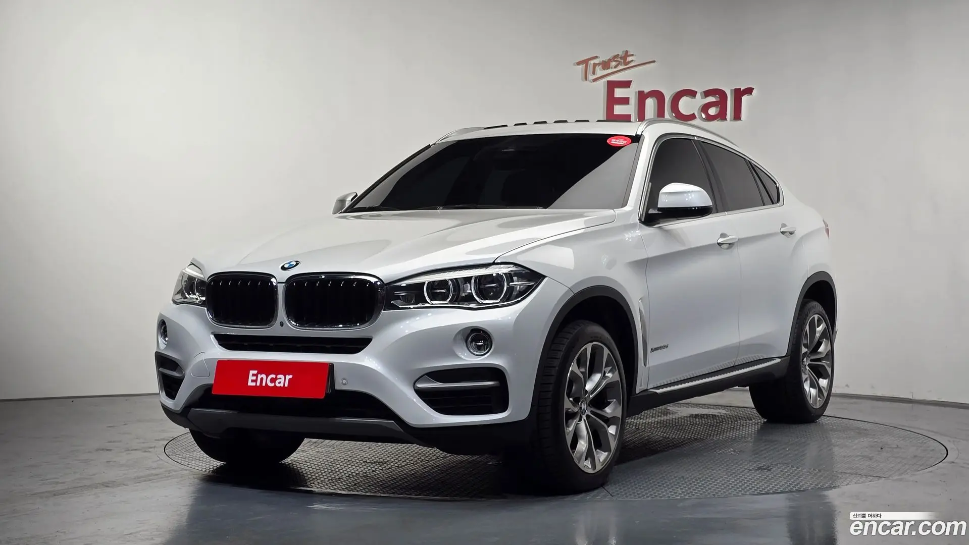 Main__Slider__Photo:X6 BMW 2019.5-0