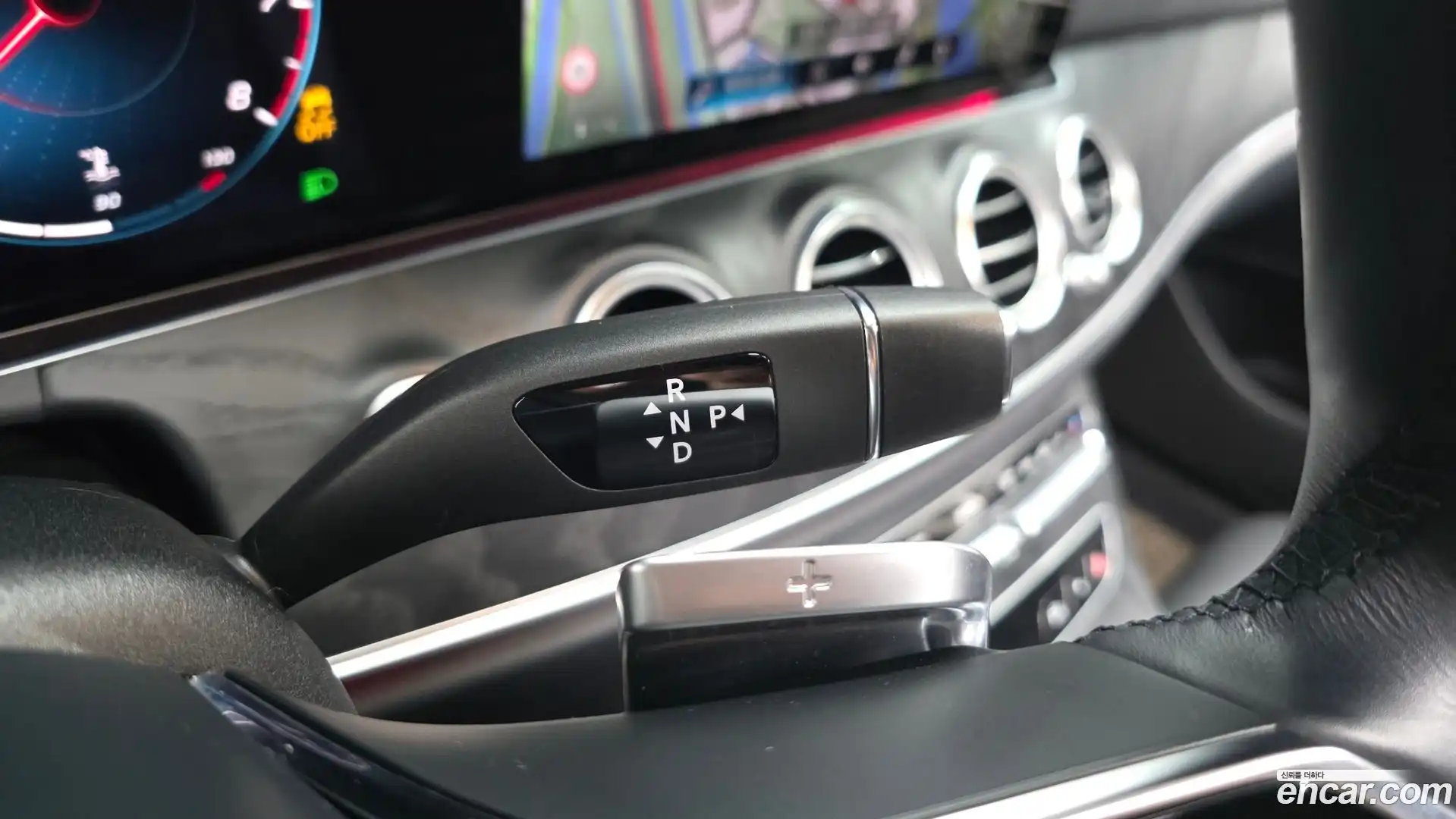 E-Class Mercedes-Benz 2023.2-INNER-009