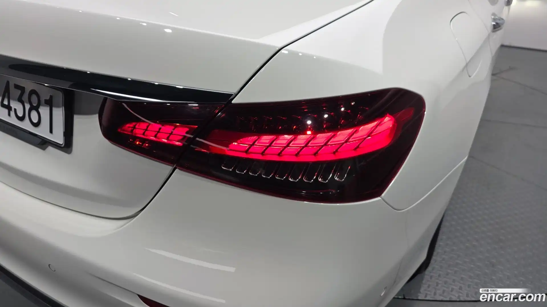 E-Class Mercedes-Benz 2023.2-OUTER-033