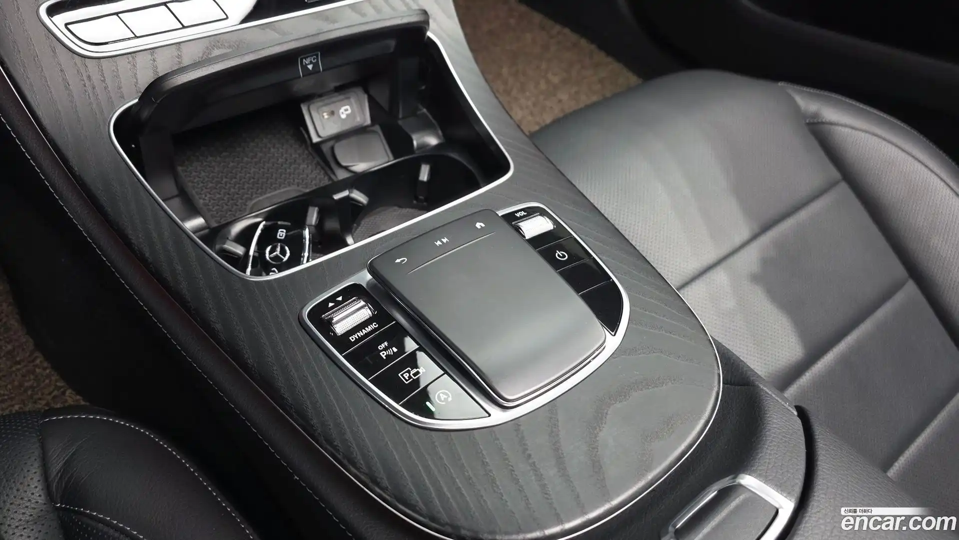 E-Class Mercedes-Benz 2023.2-OPTION-043