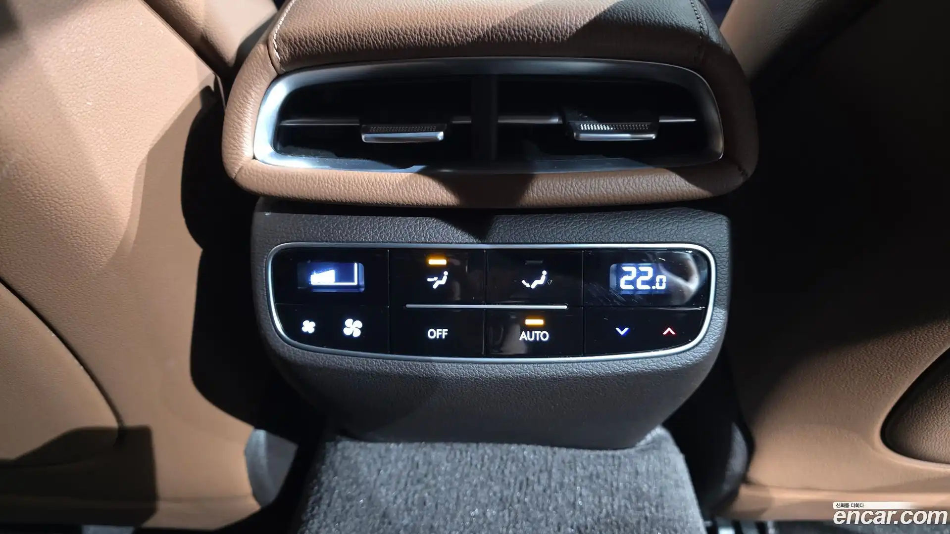 G80 Genesis 2023.1-OPTION-042