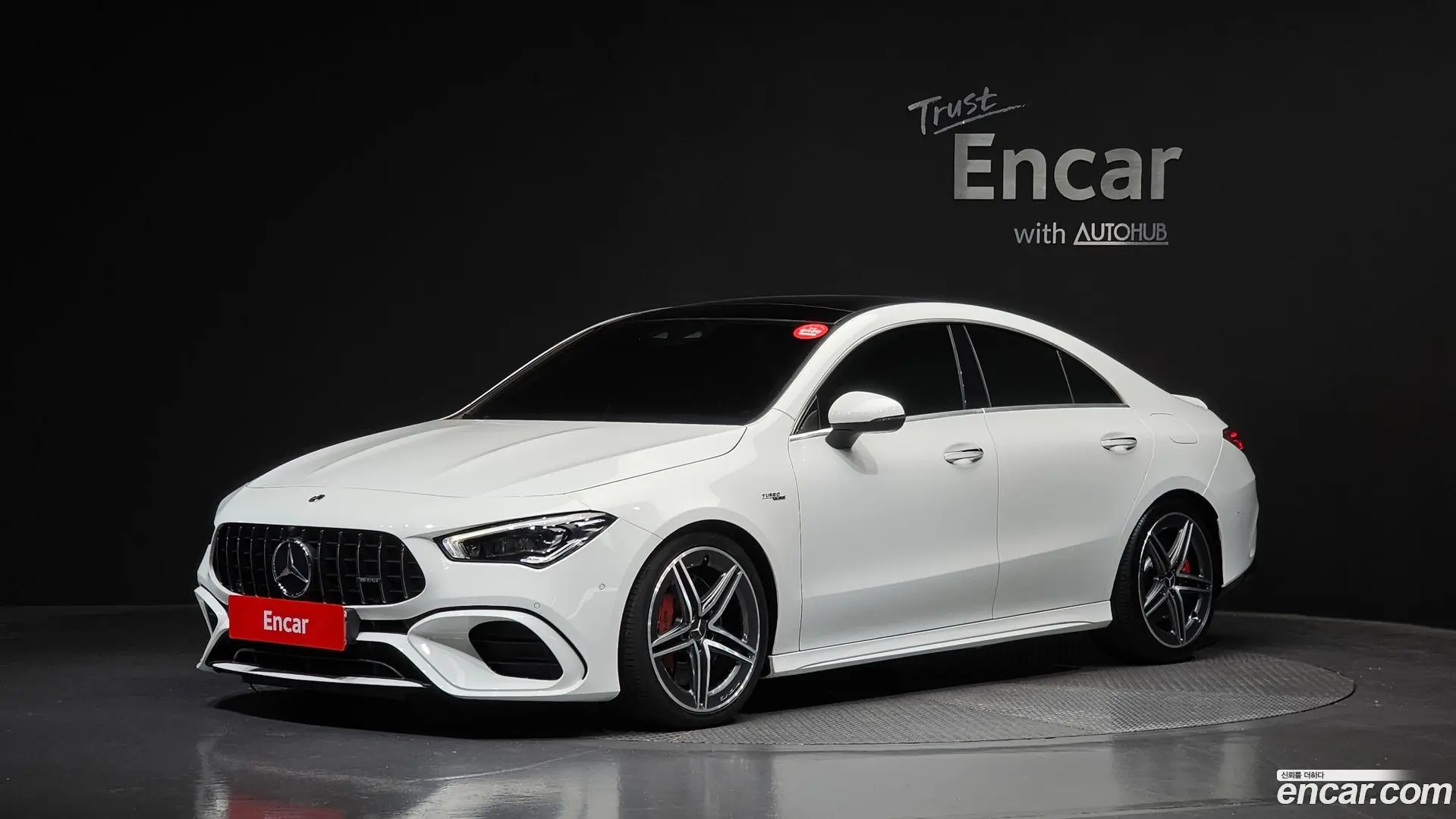 Main__Slider__Photo:CLA-Class Mercedes-Benz 2021.8-0