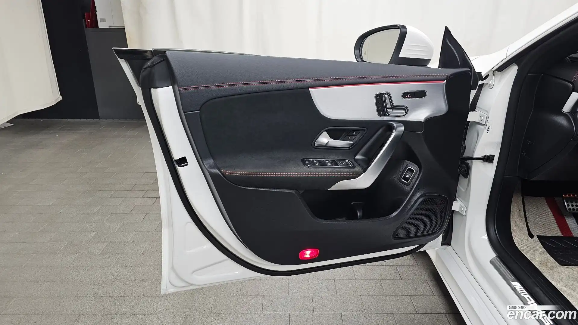 CLA-Class Mercedes-Benz 2021.8-INNER-034