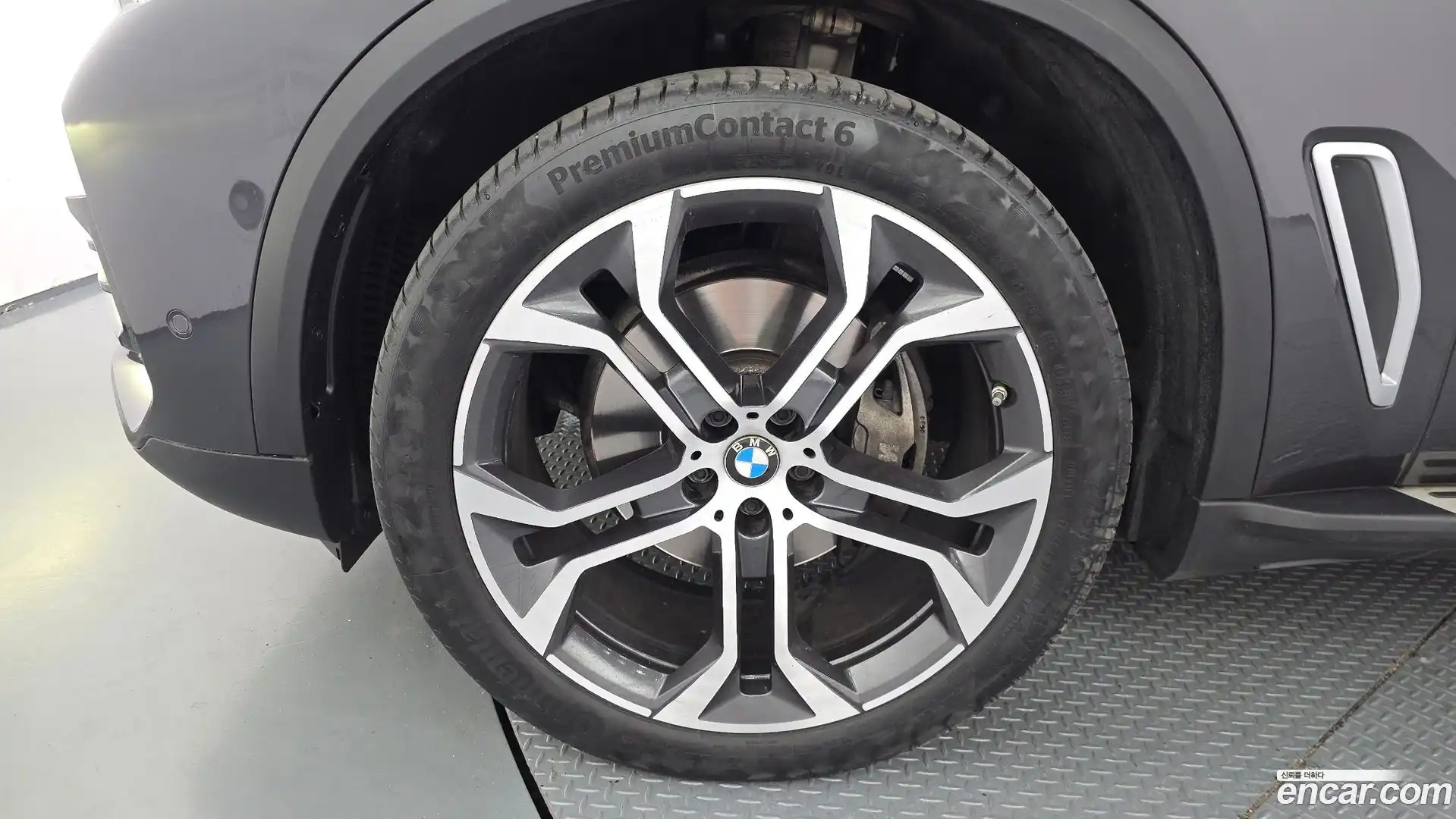 X5 BMW 2023.1-OUTER-005