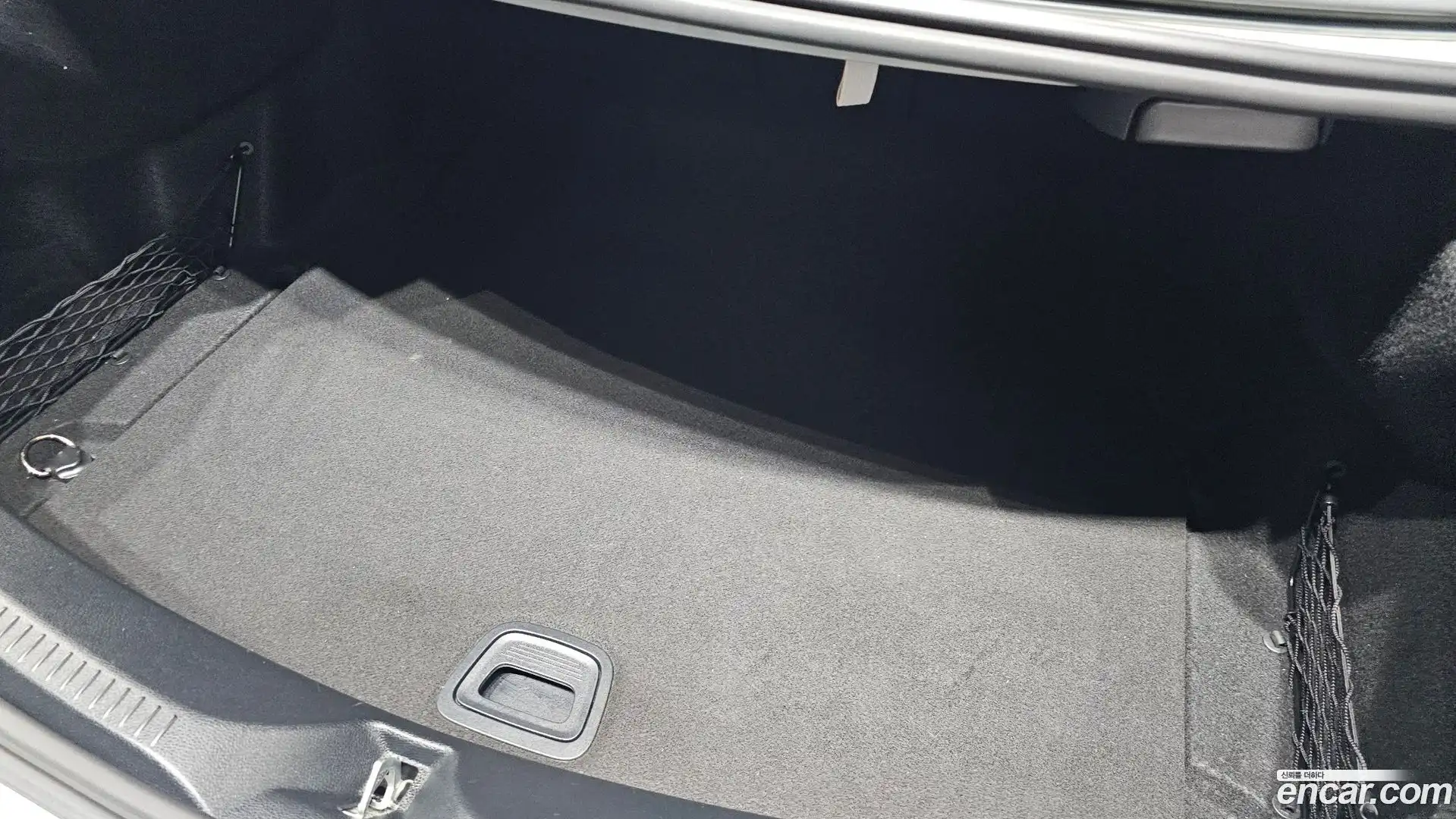 E-Class Mercedes-Benz 2019.2-OPTION-041