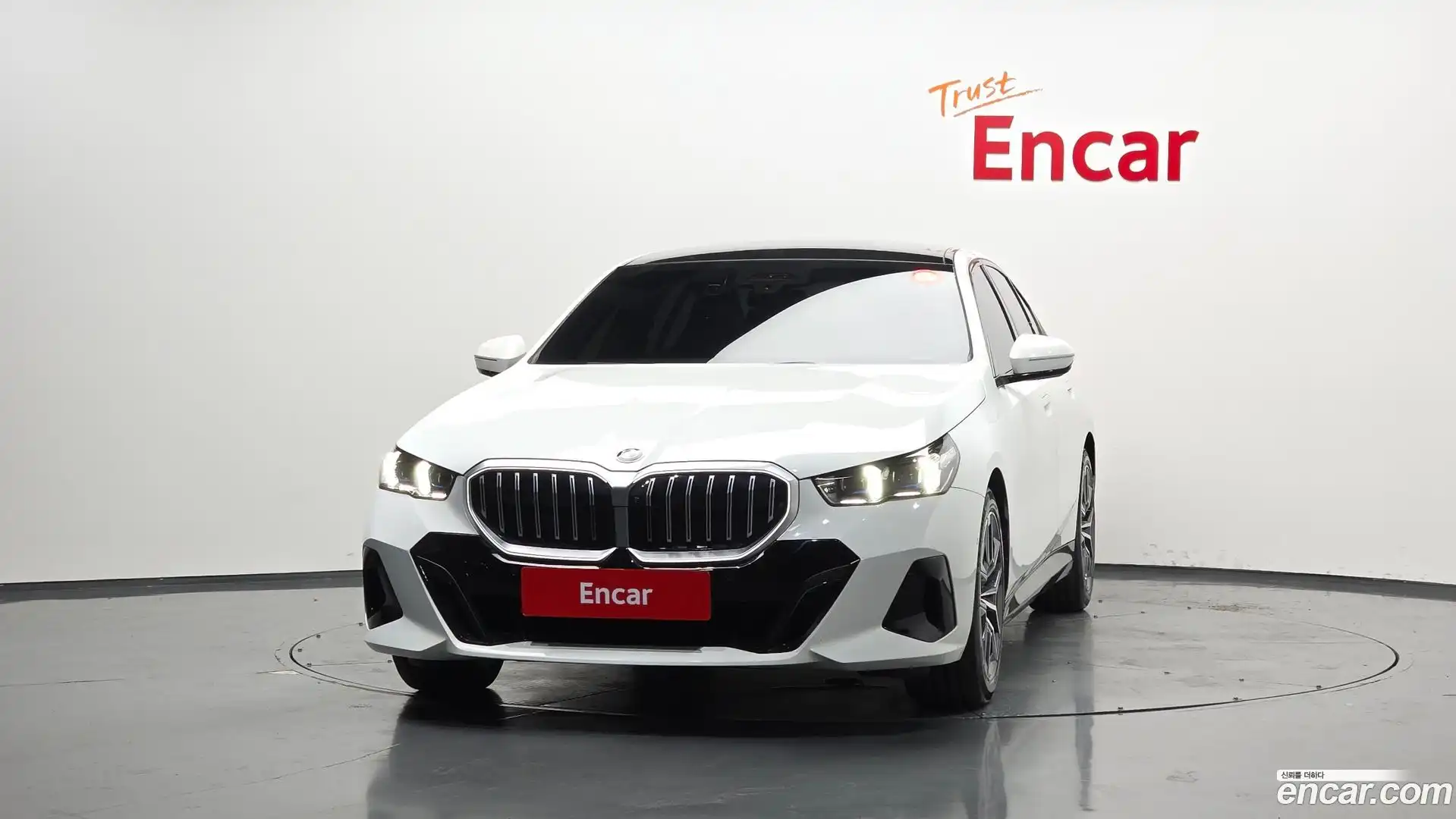 5-Series BMW 2025.10-OUTER-003