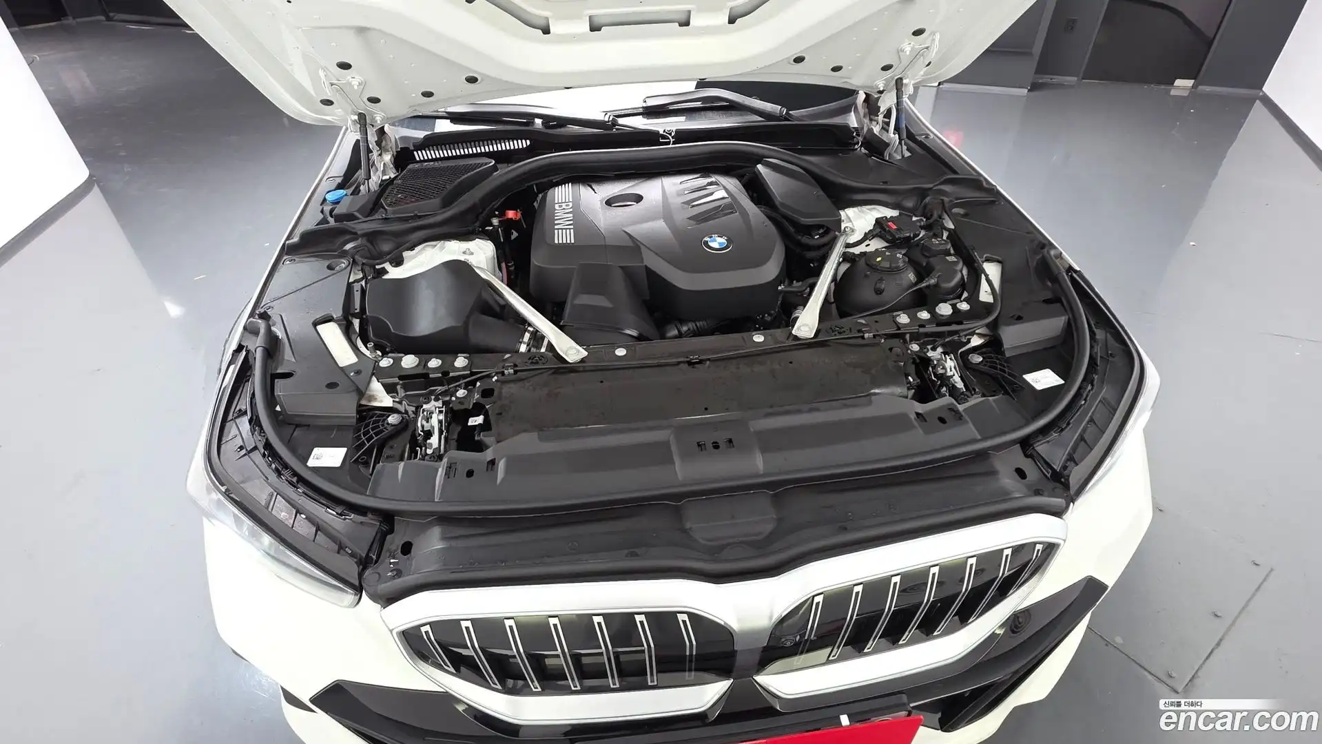 5-Series BMW 2025.10-OUTER-006