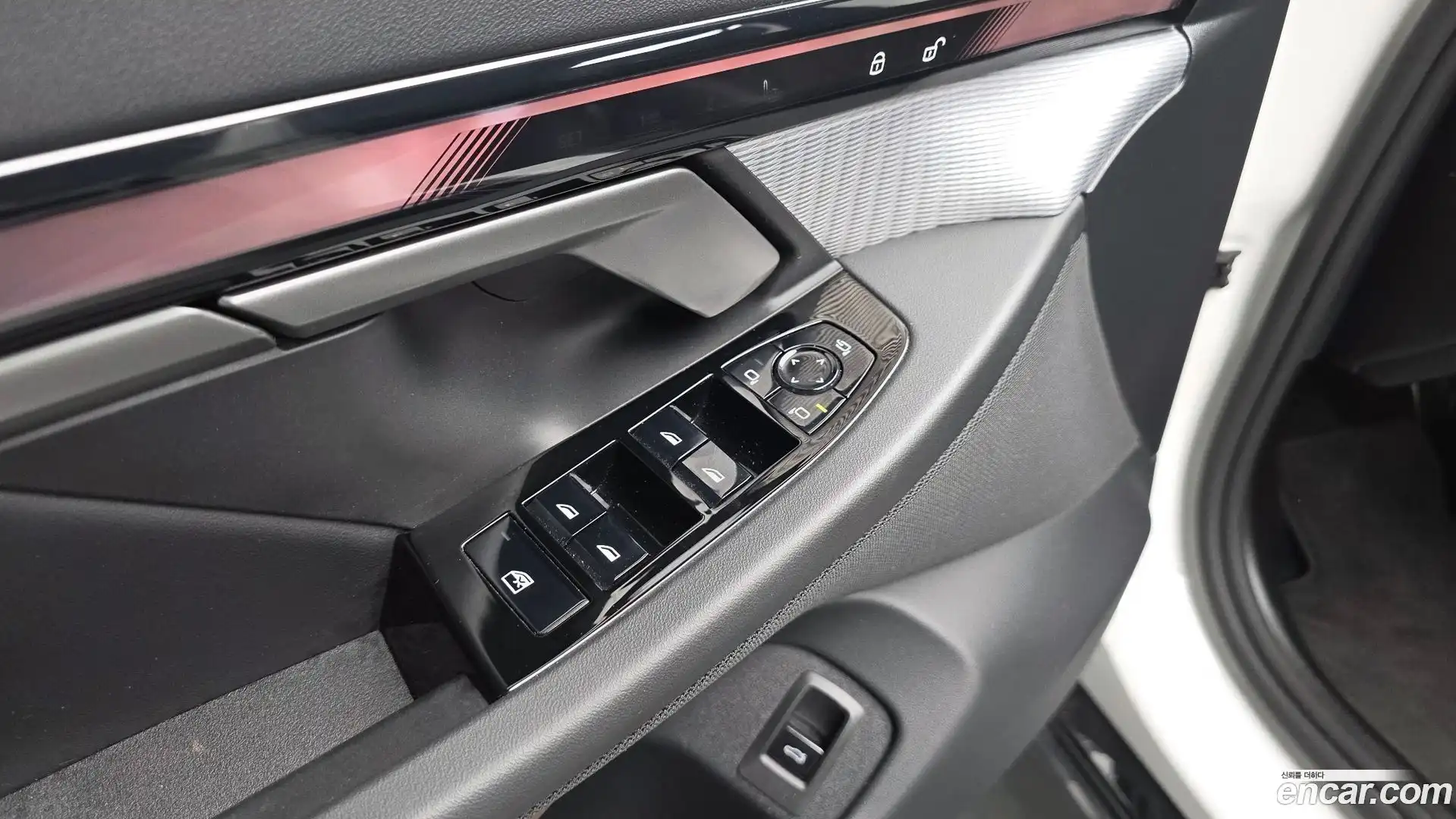 5-Series BMW 2025.10-OPTION-023
