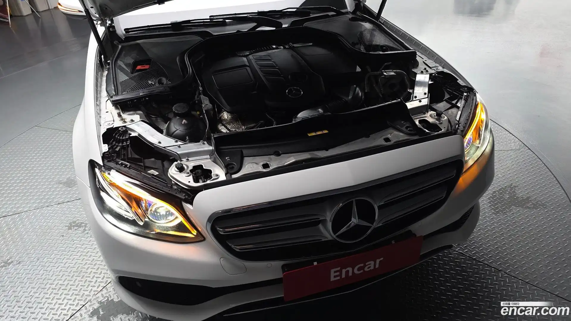 E-Class Mercedes-Benz 2019.3-OUTER-006