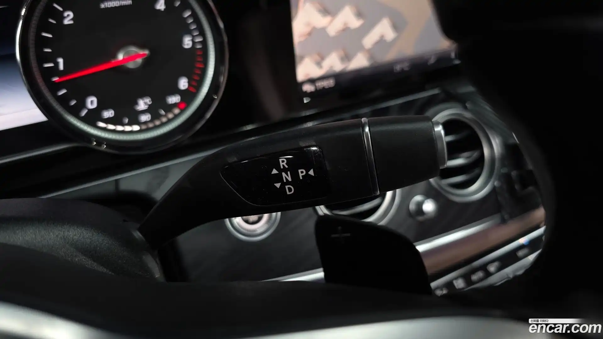 E-Class Mercedes-Benz 2019.3-INNER-009