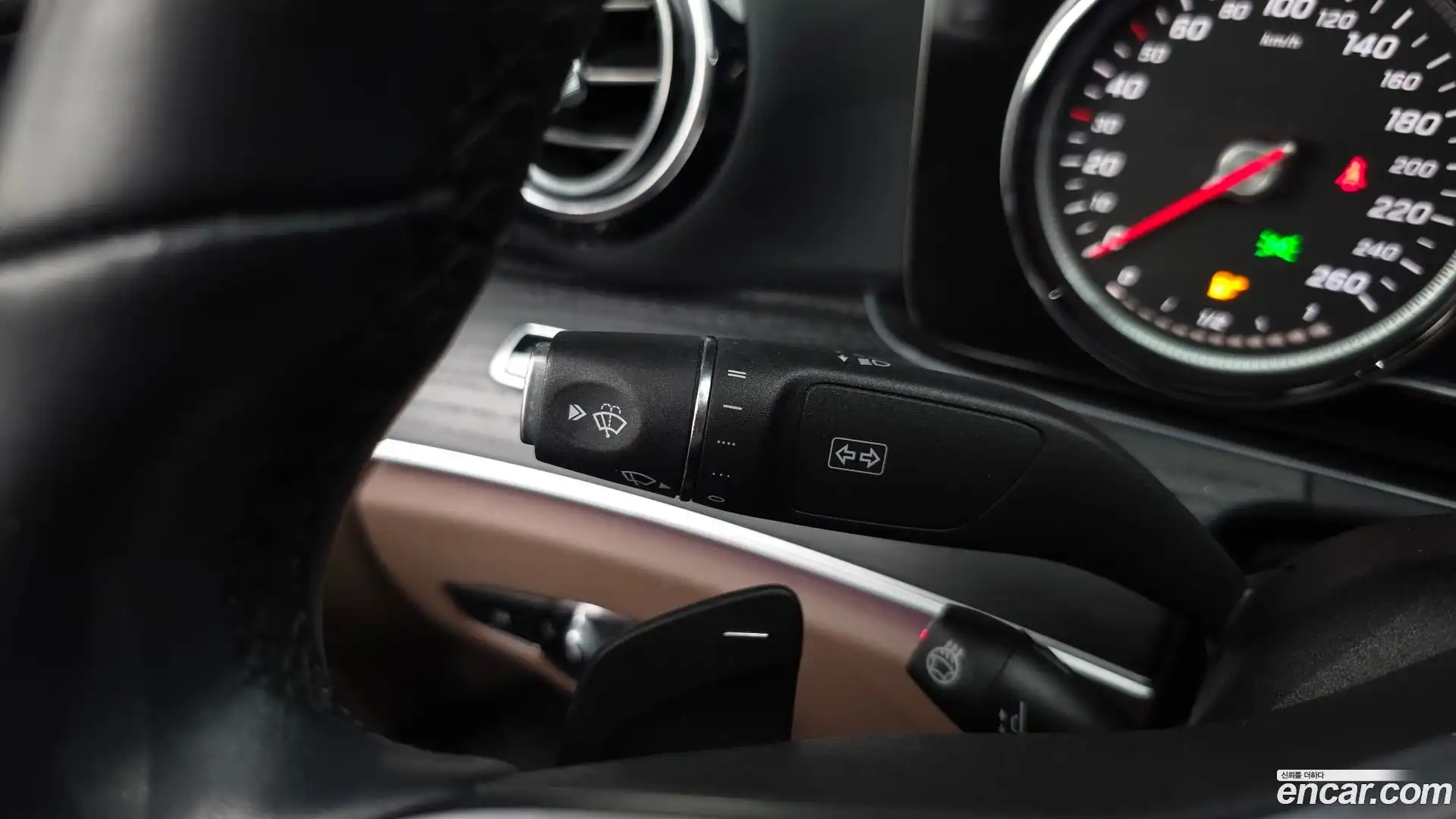 E-Class Mercedes-Benz 2019.3-OPTION-047