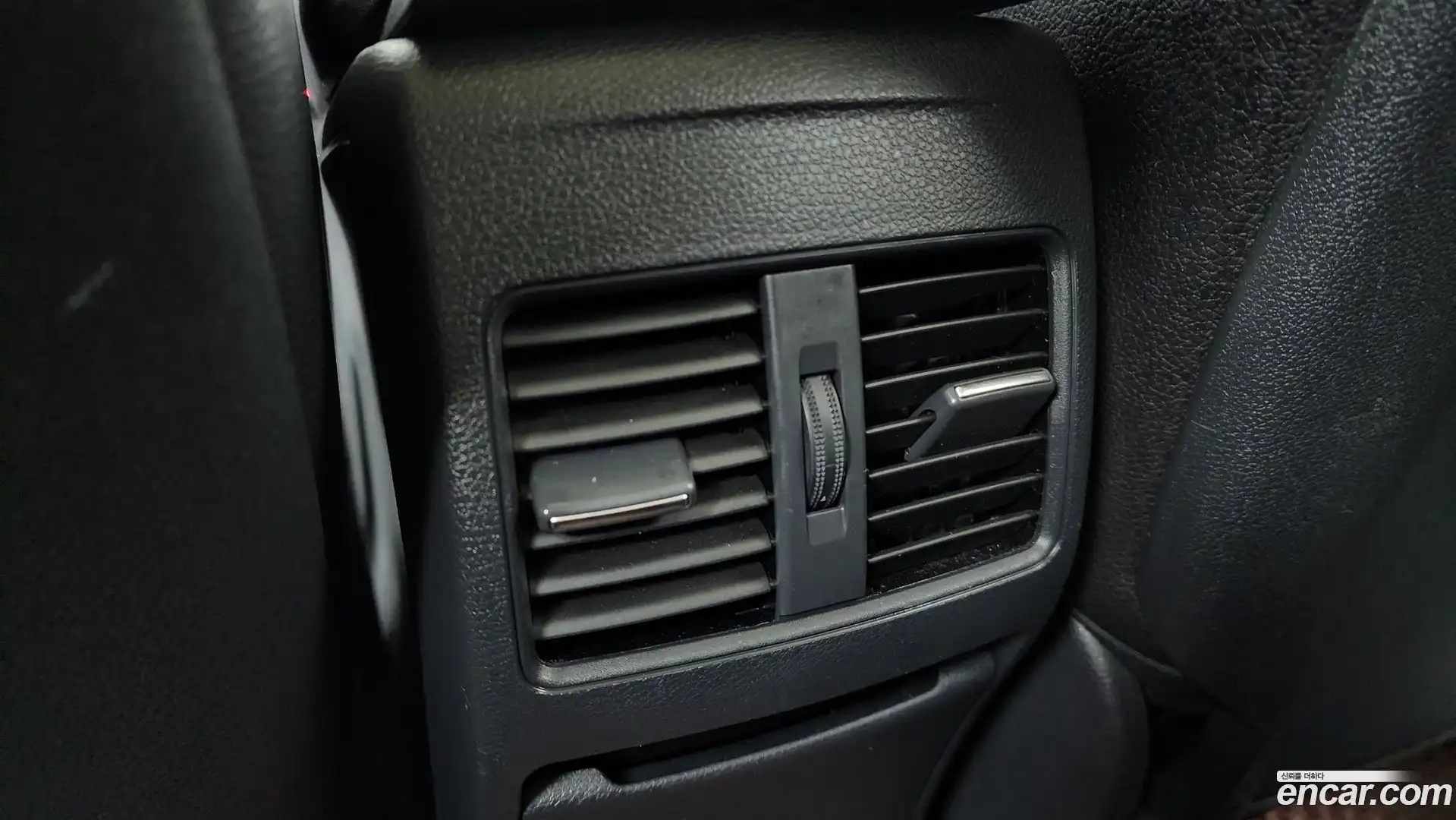 GLA-Class Mercedes-Benz 2019.0-OPTION-023