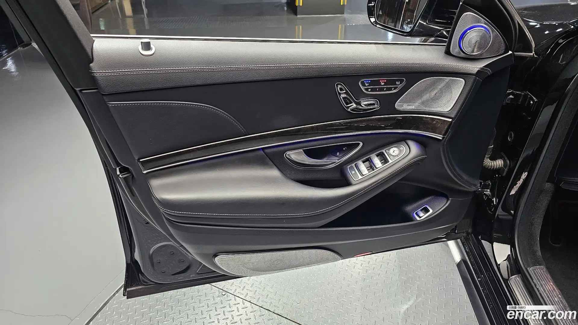 S-Class Mercedes-Benz 2016.2-INNER-034